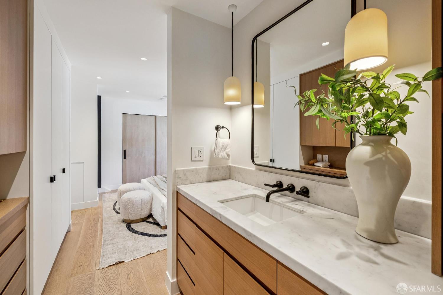 Detail Gallery Image 45 of 95 For 39 Dolores Ter, San Francisco,  CA 94110 - 4 Beds | 3/1 Baths