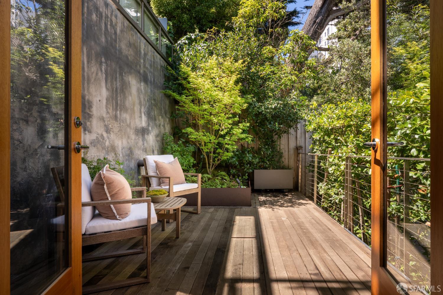 Detail Gallery Image 30 of 43 For 65 Montclair Ter, San Francisco,  CA 94109 - 4 Beds | 4/1 Baths