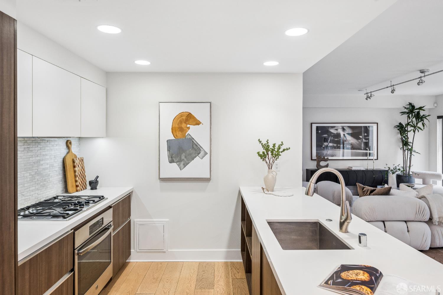 1080 Sutter UNIT 202, San Francisco, CA, 94109