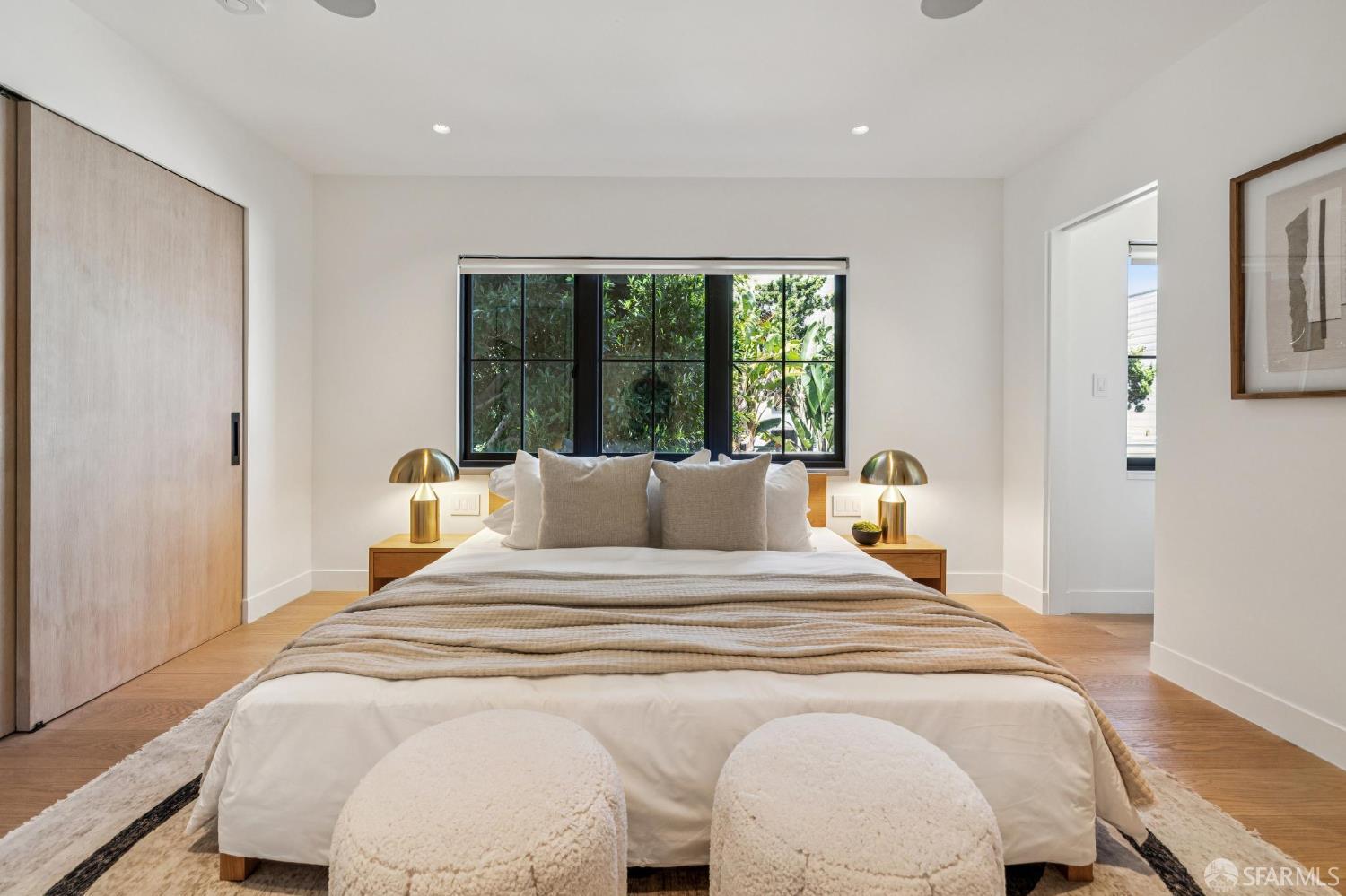 Detail Gallery Image 42 of 95 For 39 Dolores Ter, San Francisco,  CA 94110 - 4 Beds | 3/1 Baths