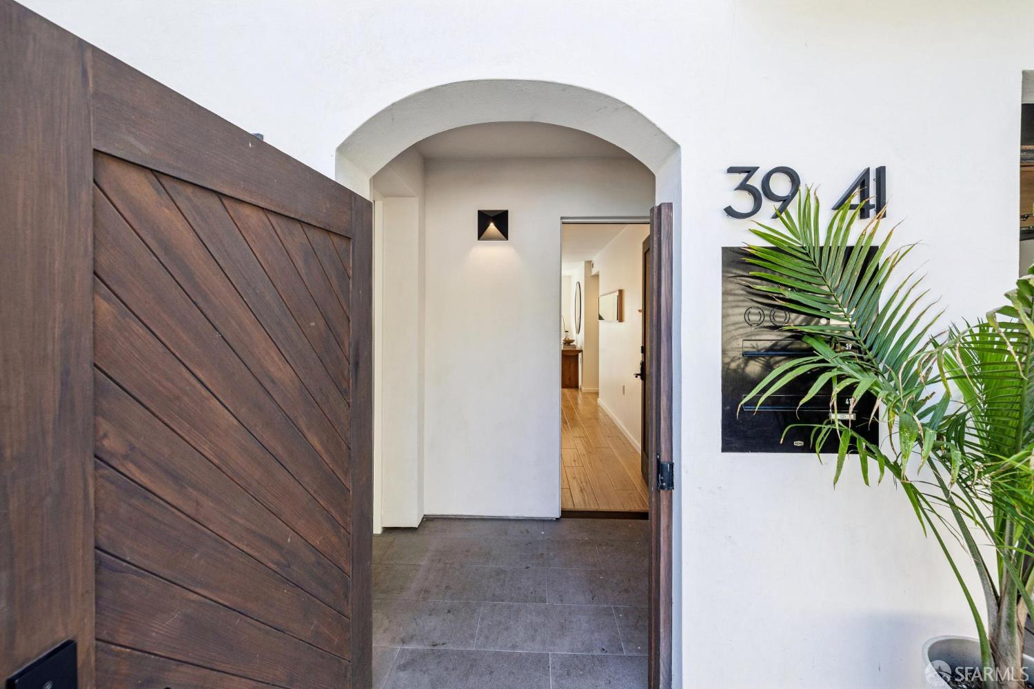 Detail Gallery Image 77 of 95 For 39 Dolores Ter, San Francisco,  CA 94110 - 4 Beds | 3/1 Baths