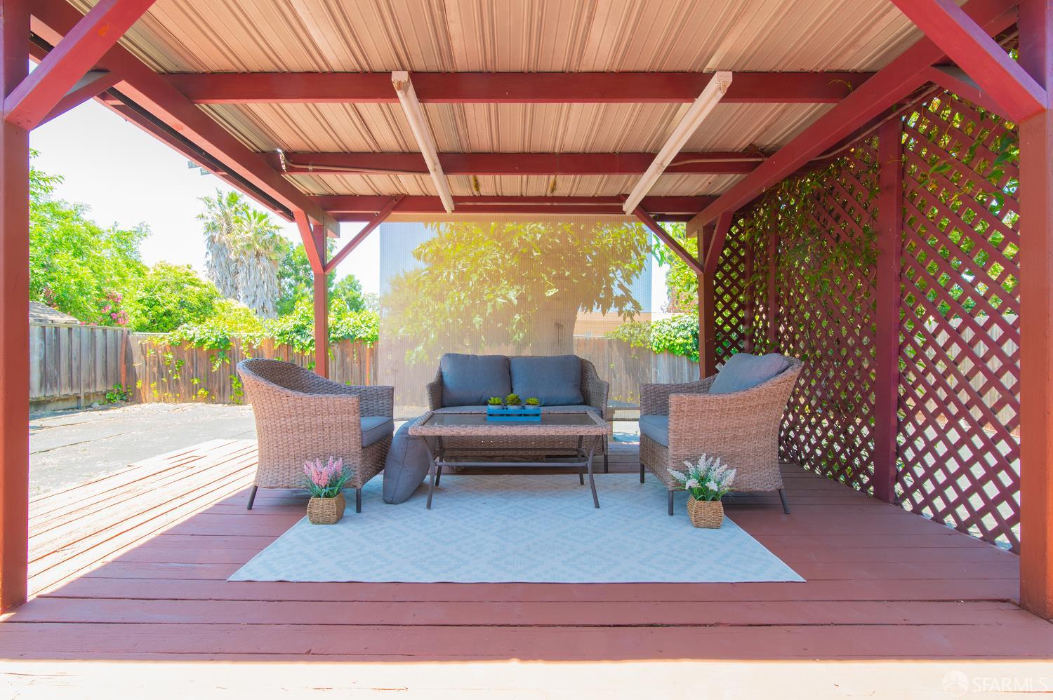 Detail Gallery Image 17 of 28 For 3453 Thunderbird Dr, Concord,  CA 94520 - 3 Beds | 2 Baths