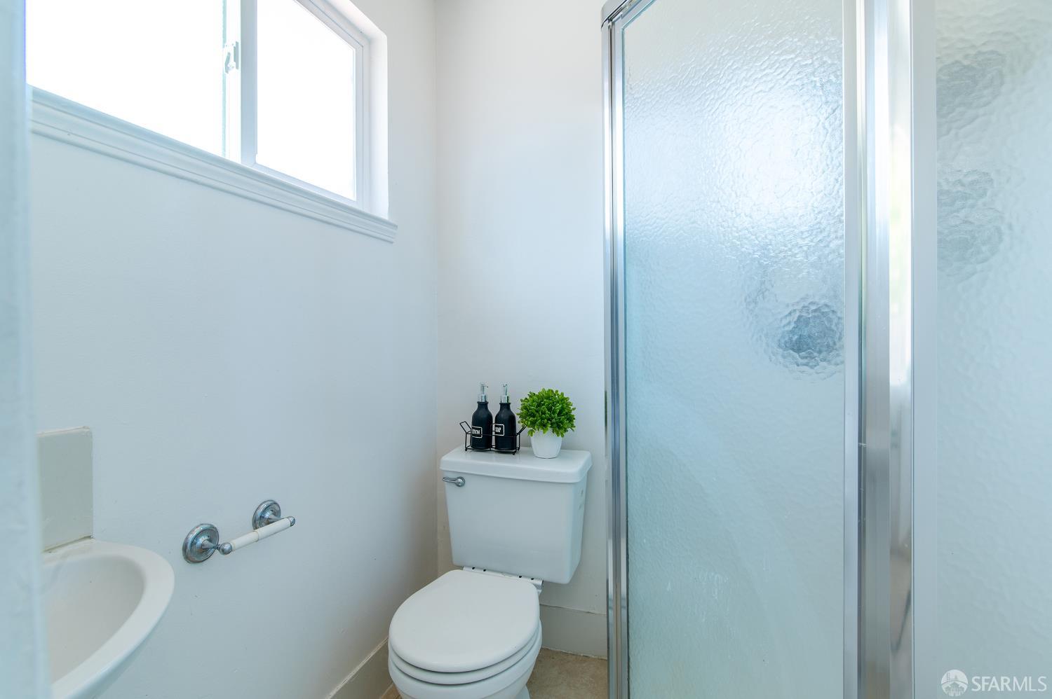 Detail Gallery Image 12 of 28 For 3453 Thunderbird Dr, Concord,  CA 94520 - 3 Beds | 2 Baths