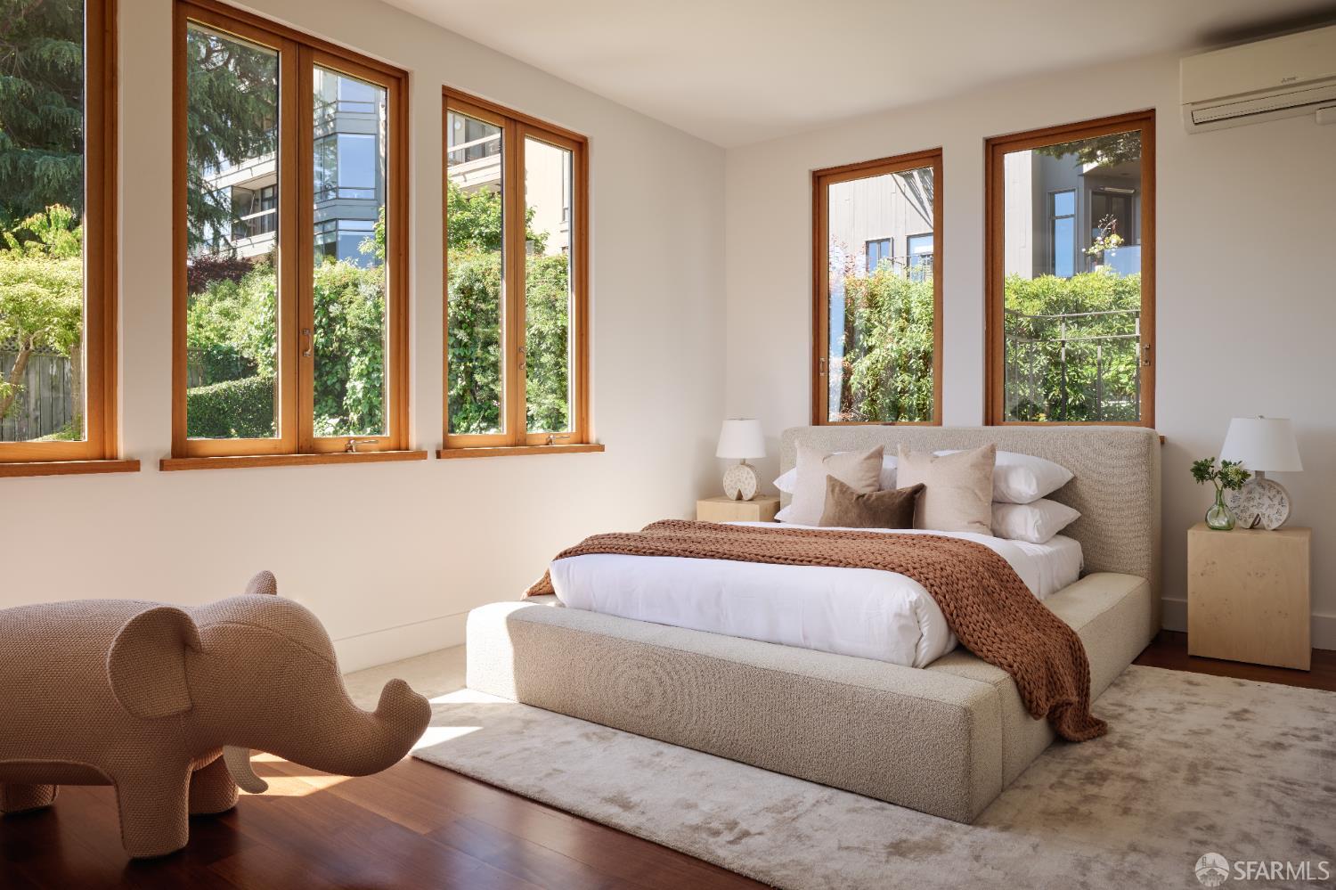 Detail Gallery Image 25 of 43 For 65 Montclair Ter, San Francisco,  CA 94109 - 4 Beds | 4/1 Baths