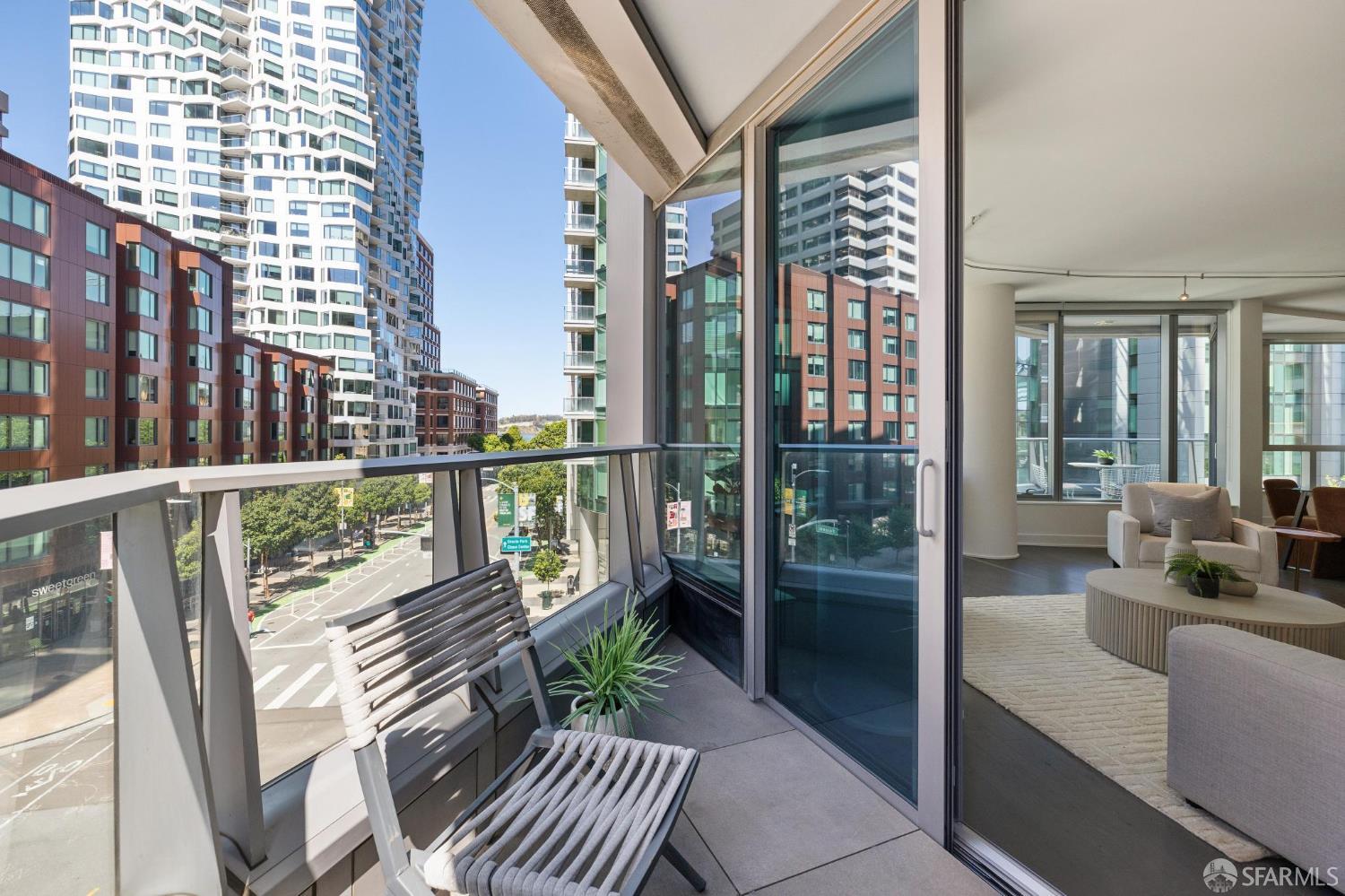 Photo #12: 426122687 Listing: Photo #12