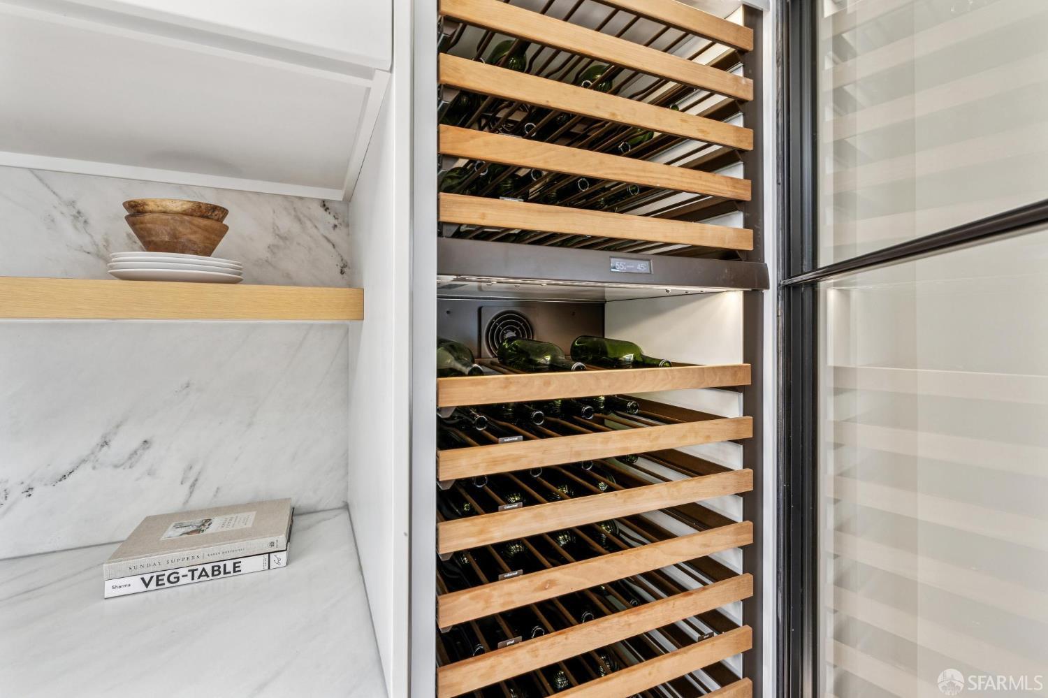 Detail Gallery Image 16 of 95 For 39 Dolores Ter, San Francisco,  CA 94110 - 4 Beds | 3/1 Baths