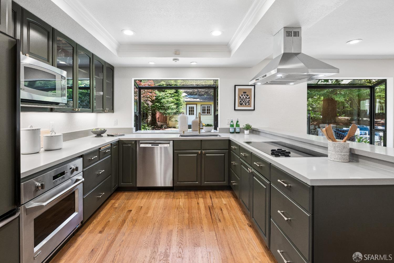 Detail Gallery Image 8 of 46 For 1940 Spyglass Dr, San Bruno,  CA 94066 - 4 Beds | 2/1 Baths