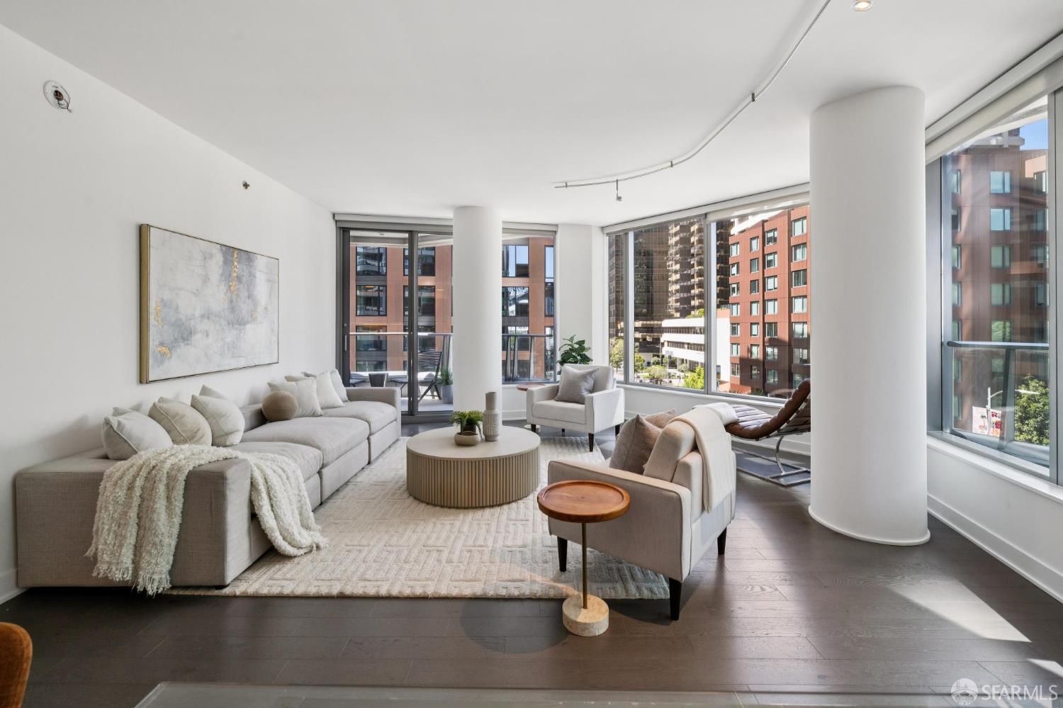 Photo #5: 426122687 Listing: Photo #5