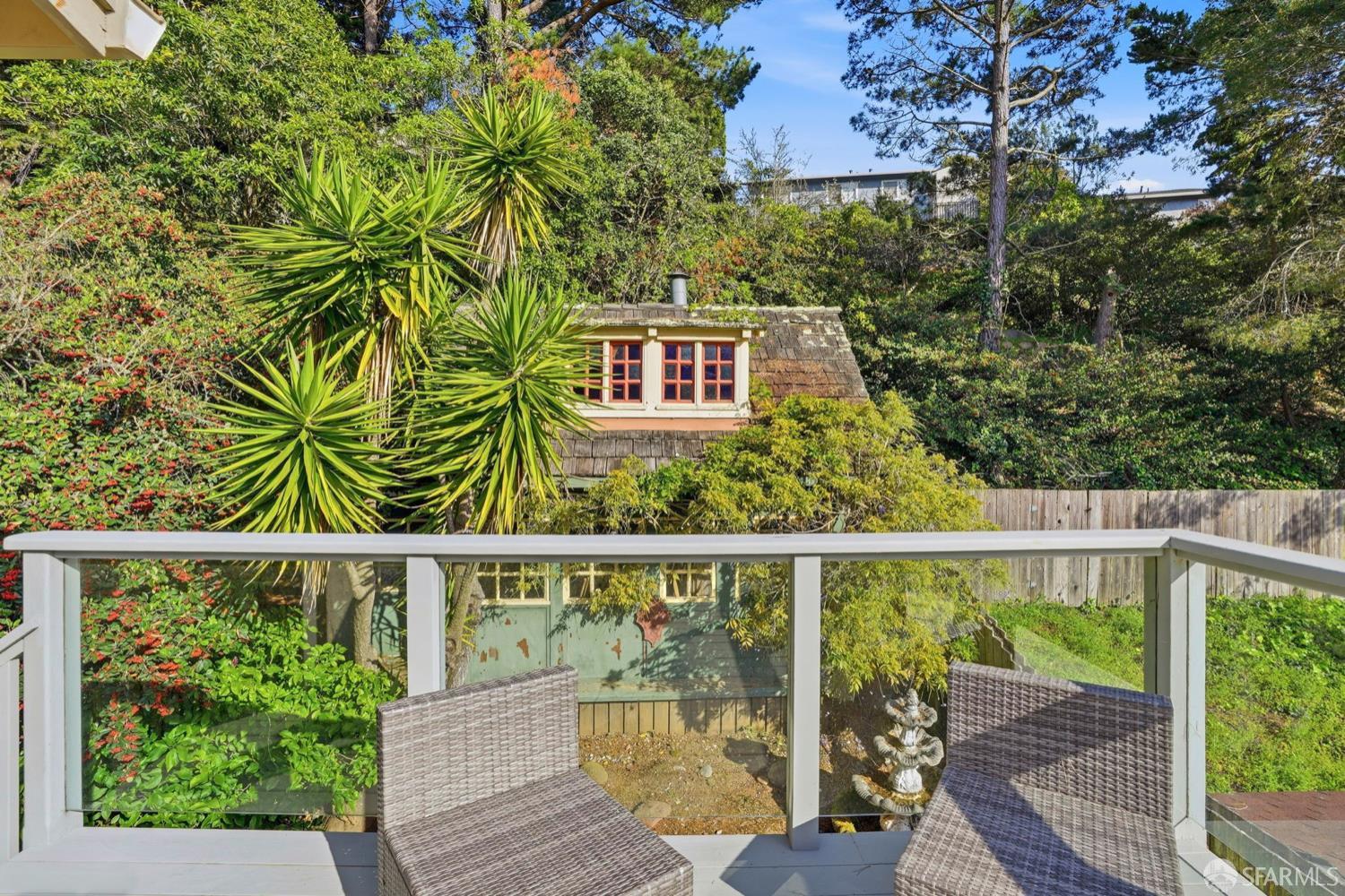 Detail Gallery Image 33 of 36 For 1112 Oddstad Blvd, Pacifica,  CA 94044 - 3 Beds | 3 Baths