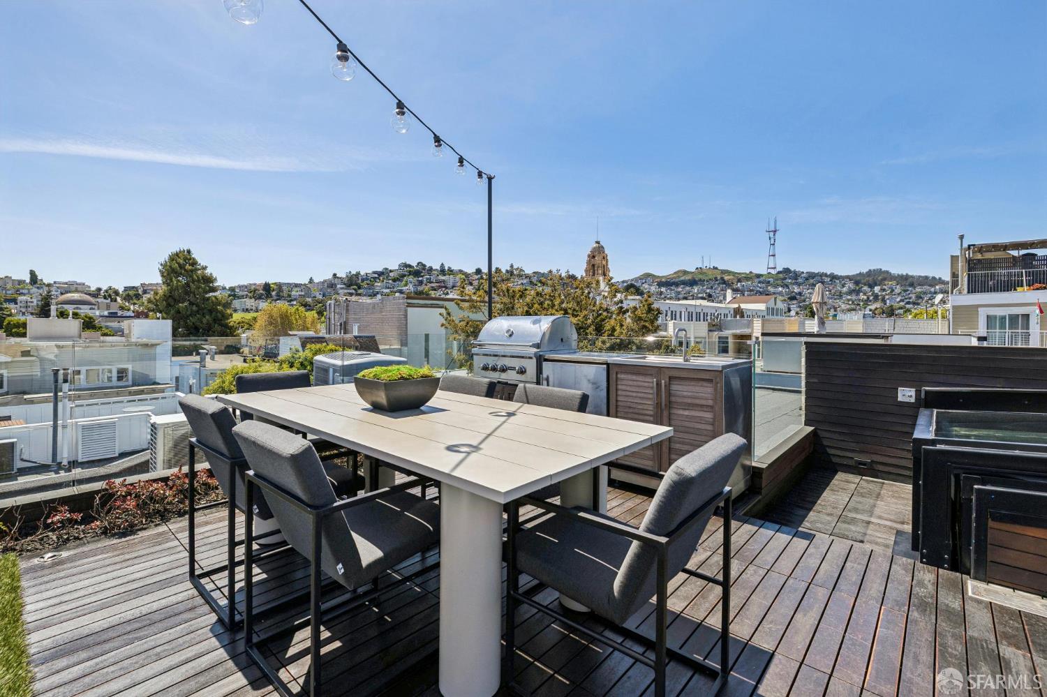 Detail Gallery Image 38 of 95 For 39 Dolores Ter, San Francisco,  CA 94110 - 4 Beds | 3/1 Baths