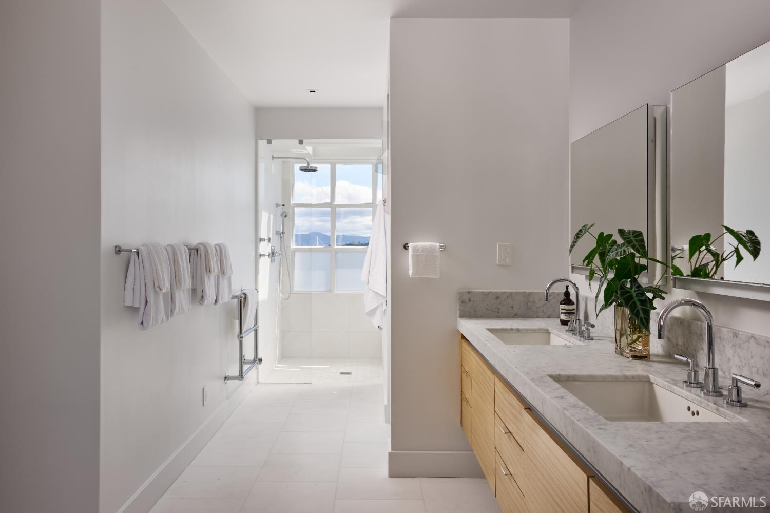 Detail Gallery Image 23 of 43 For 65 Montclair Ter, San Francisco,  CA 94109 - 4 Beds | 4/1 Baths