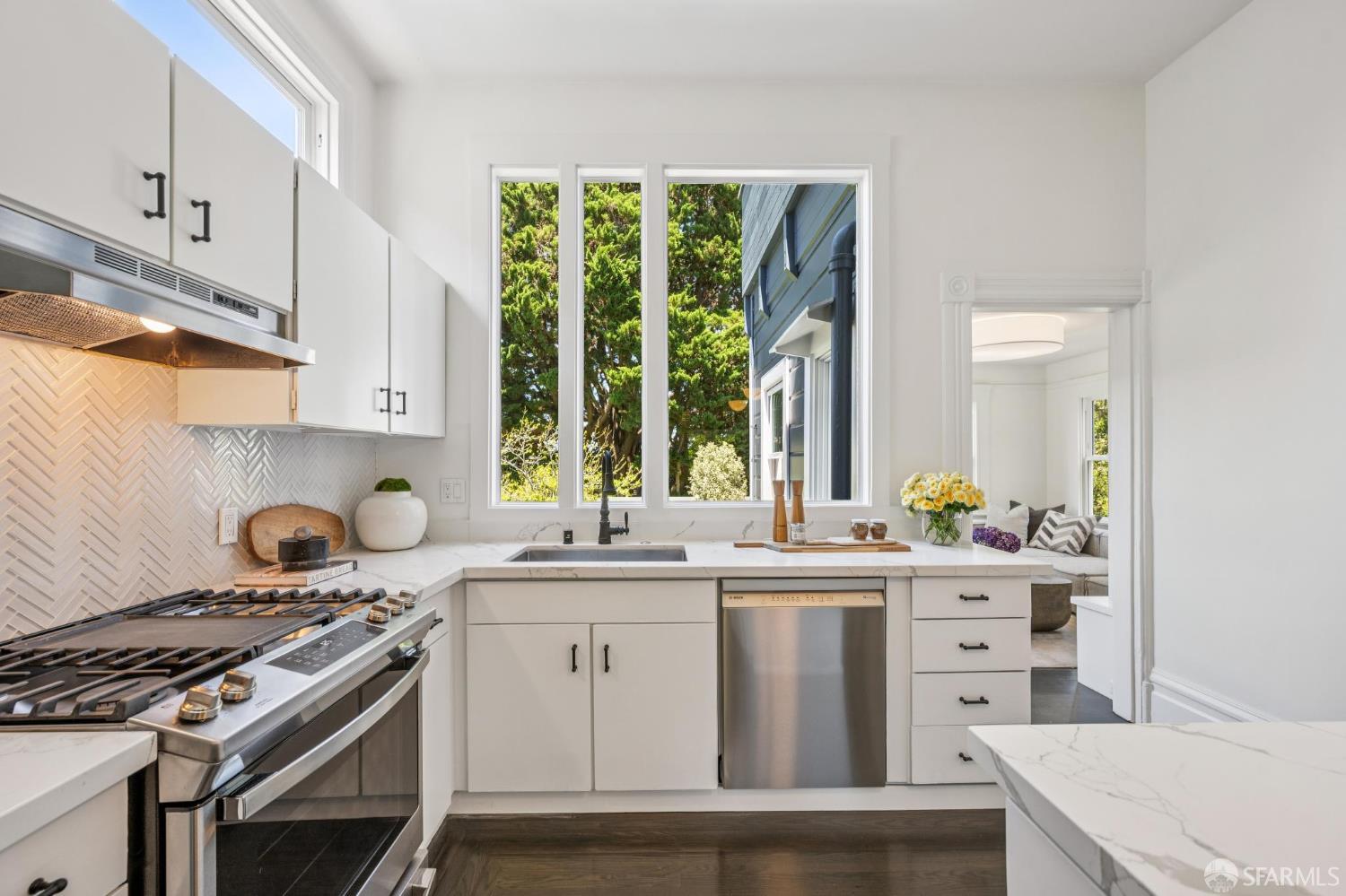 4118 20th, San Francisco, CA, 94114