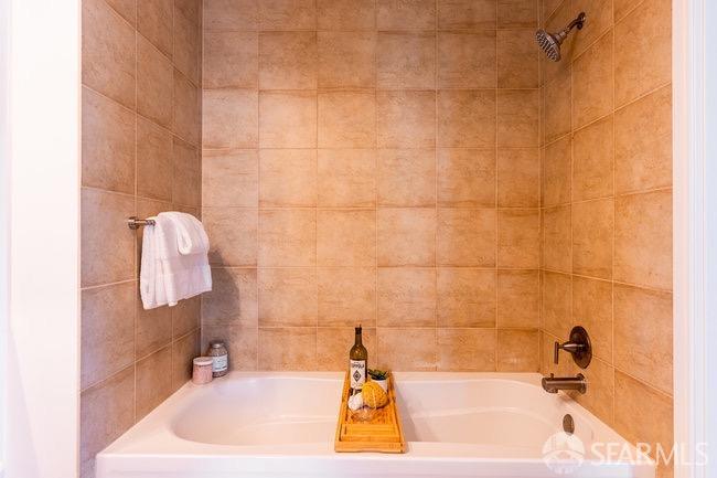 Photo #33: 426122657 Listing: Photo #33