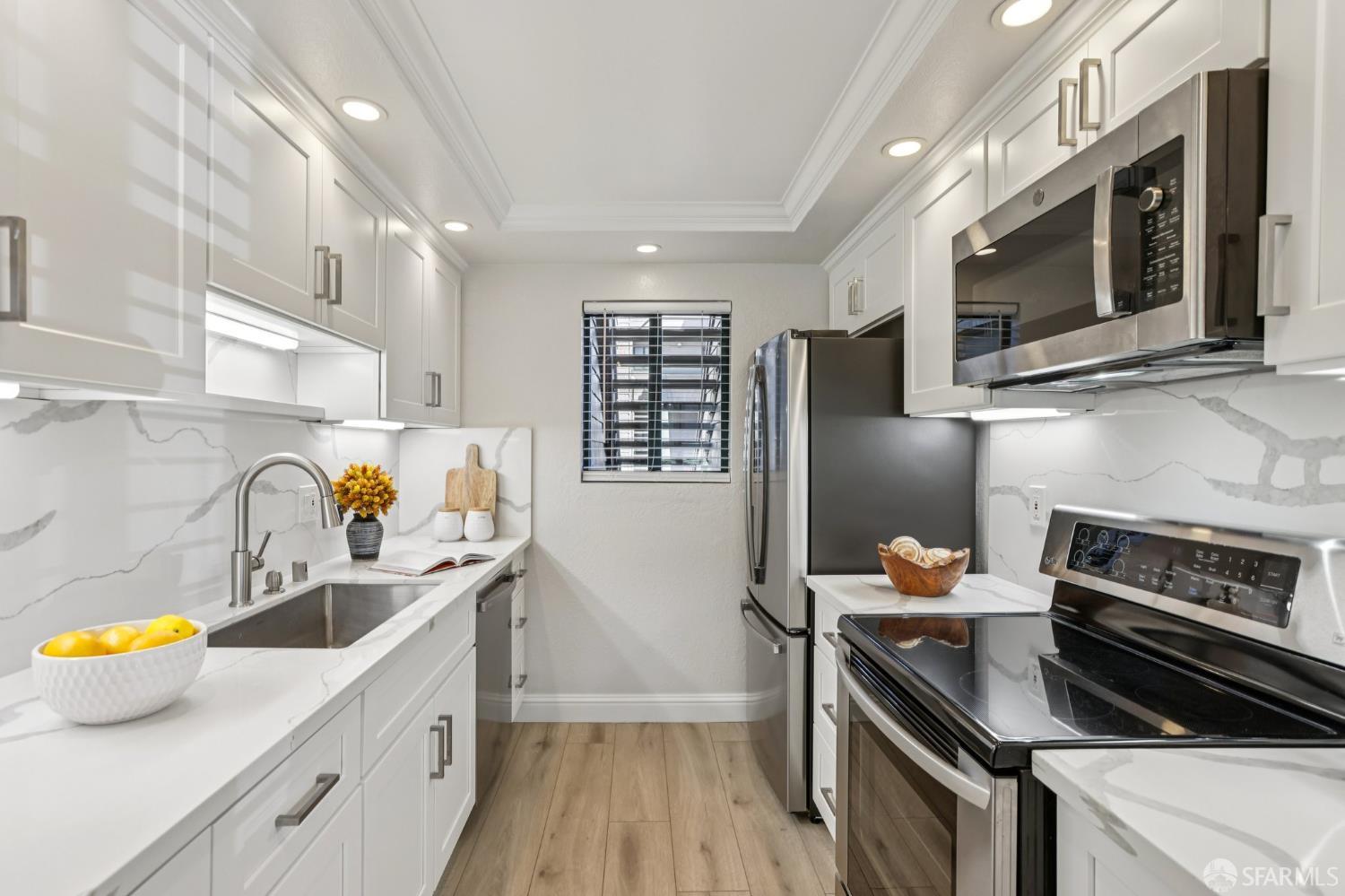 Detail Gallery Image 13 of 62 For 53 Cove Ln, Redwood City,  CA 94065 - 1 Beds | 1 Baths