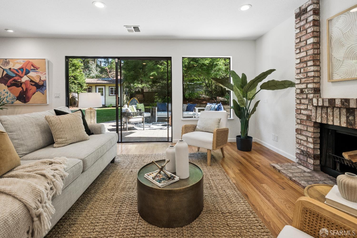 Detail Gallery Image 14 of 46 For 1940 Spyglass Dr, San Bruno,  CA 94066 - 4 Beds | 2/1 Baths