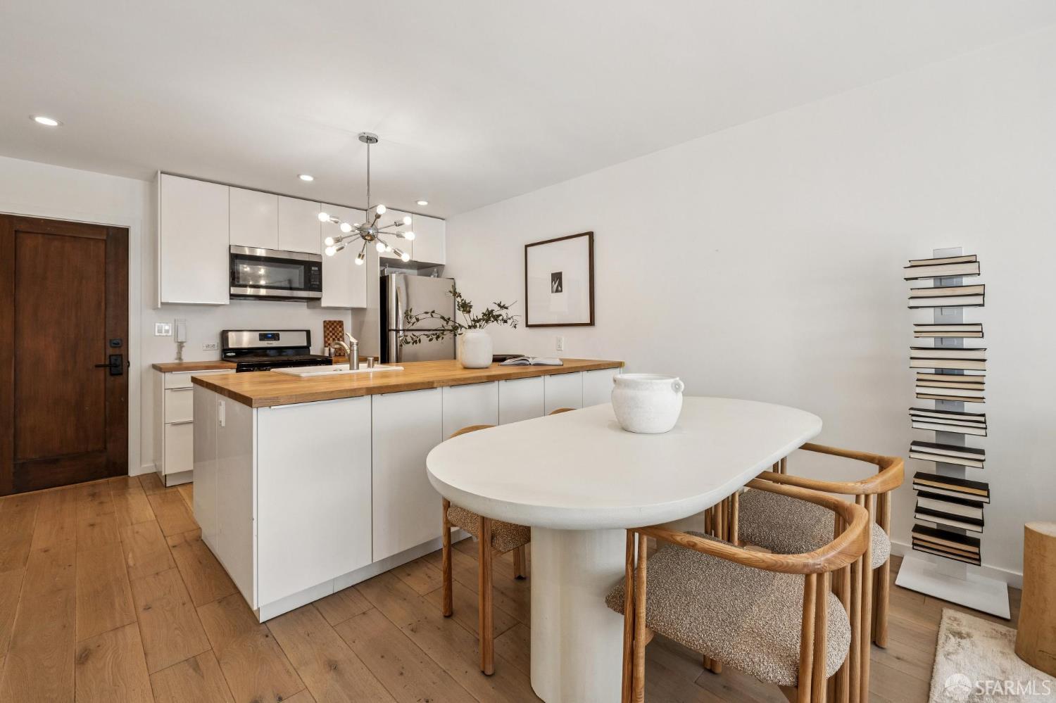 Detail Gallery Image 79 of 95 For 39 Dolores Ter, San Francisco,  CA 94110 - 4 Beds | 3/1 Baths