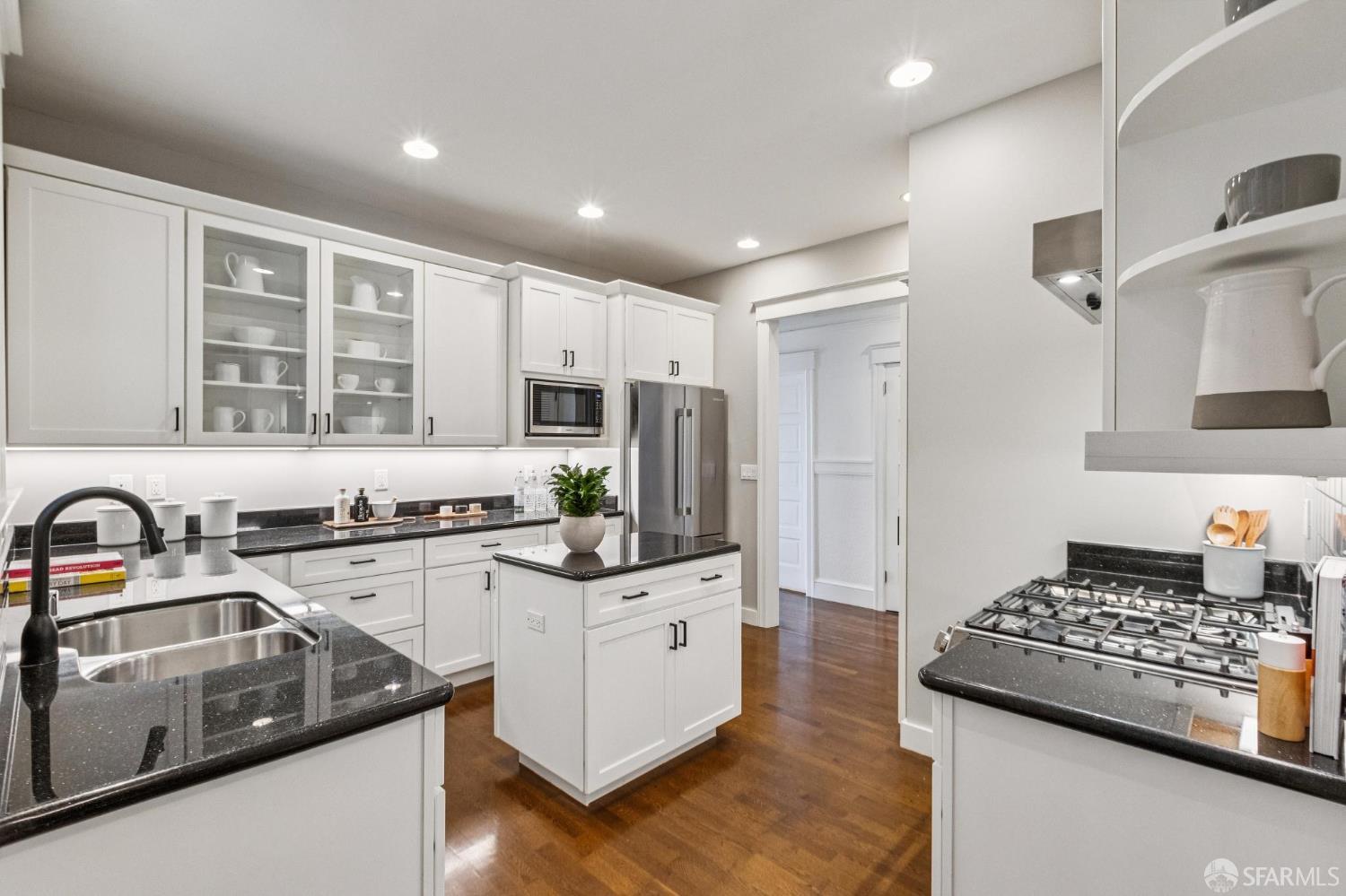 Photo #16: 426120888 Listing: Photo #16