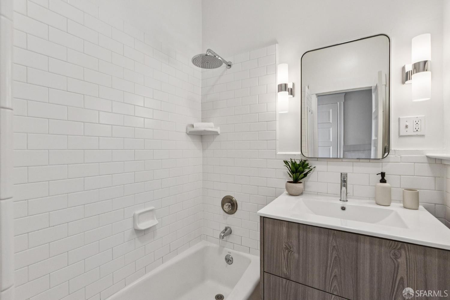 Photo #29: 426120888 Listing: Photo #29