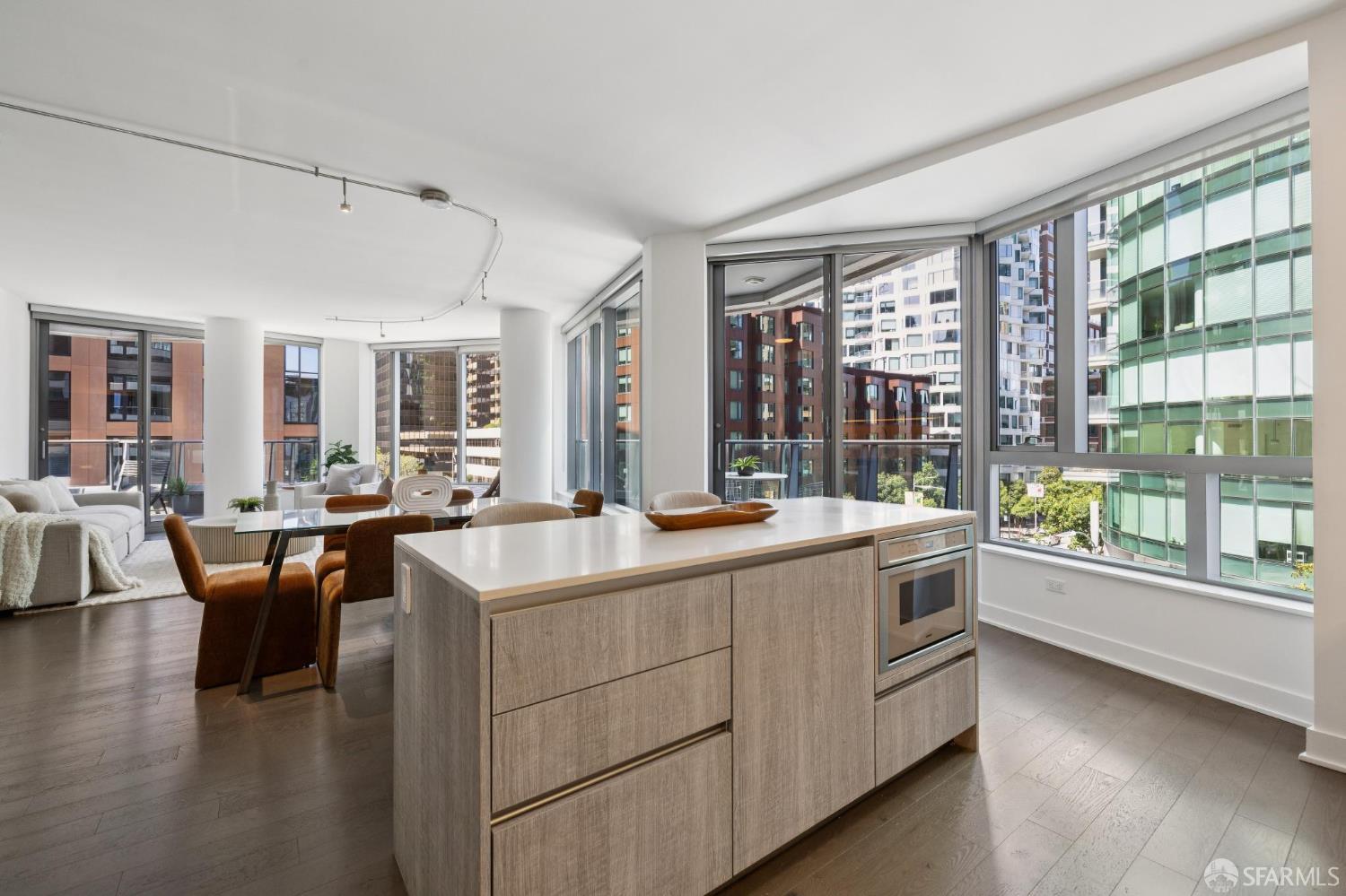 Photo #18: 426122687 Listing: Photo #18