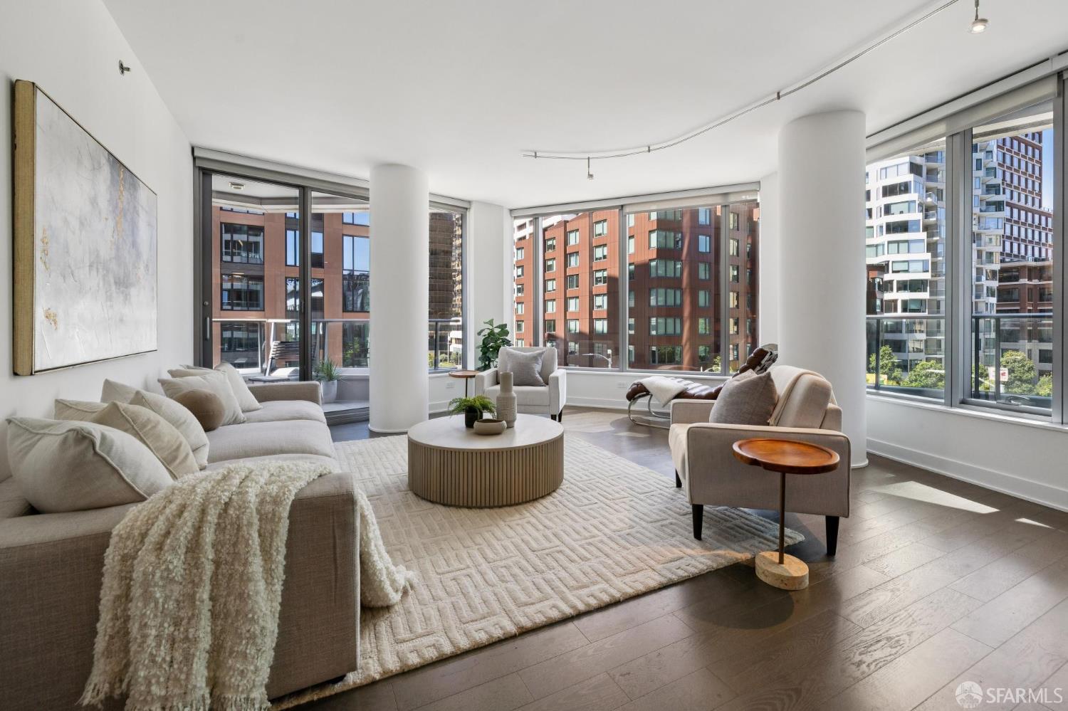 Photo #6: 426122687 Listing: Photo #6