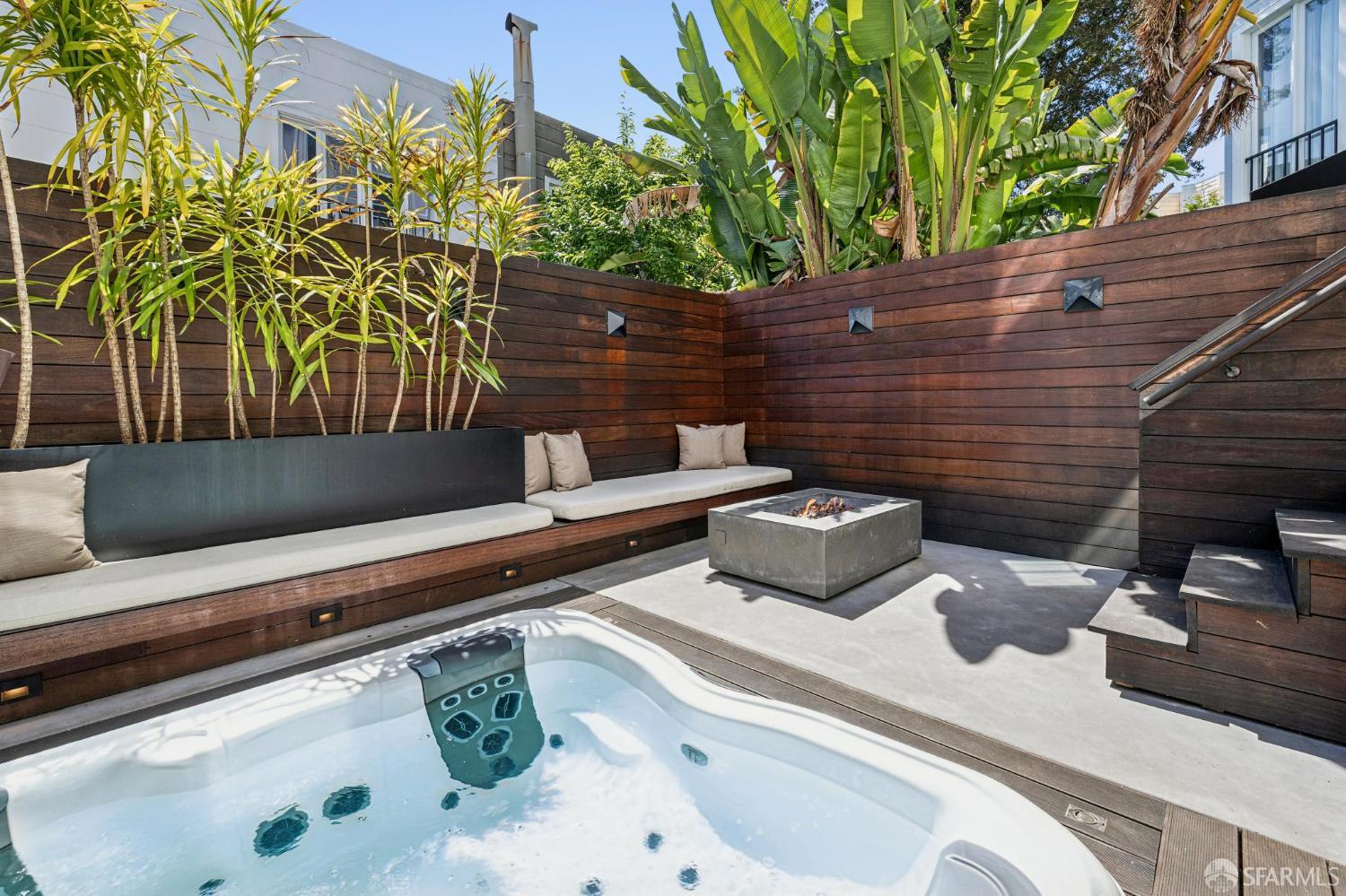 Detail Gallery Image 69 of 95 For 39 Dolores Ter, San Francisco,  CA 94110 - 4 Beds | 3/1 Baths