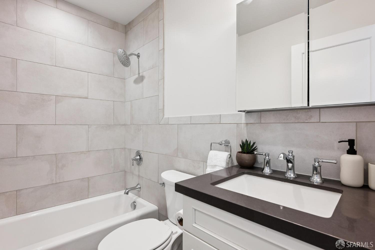 482-484 Belvedere, San Francisco, CA, 94117