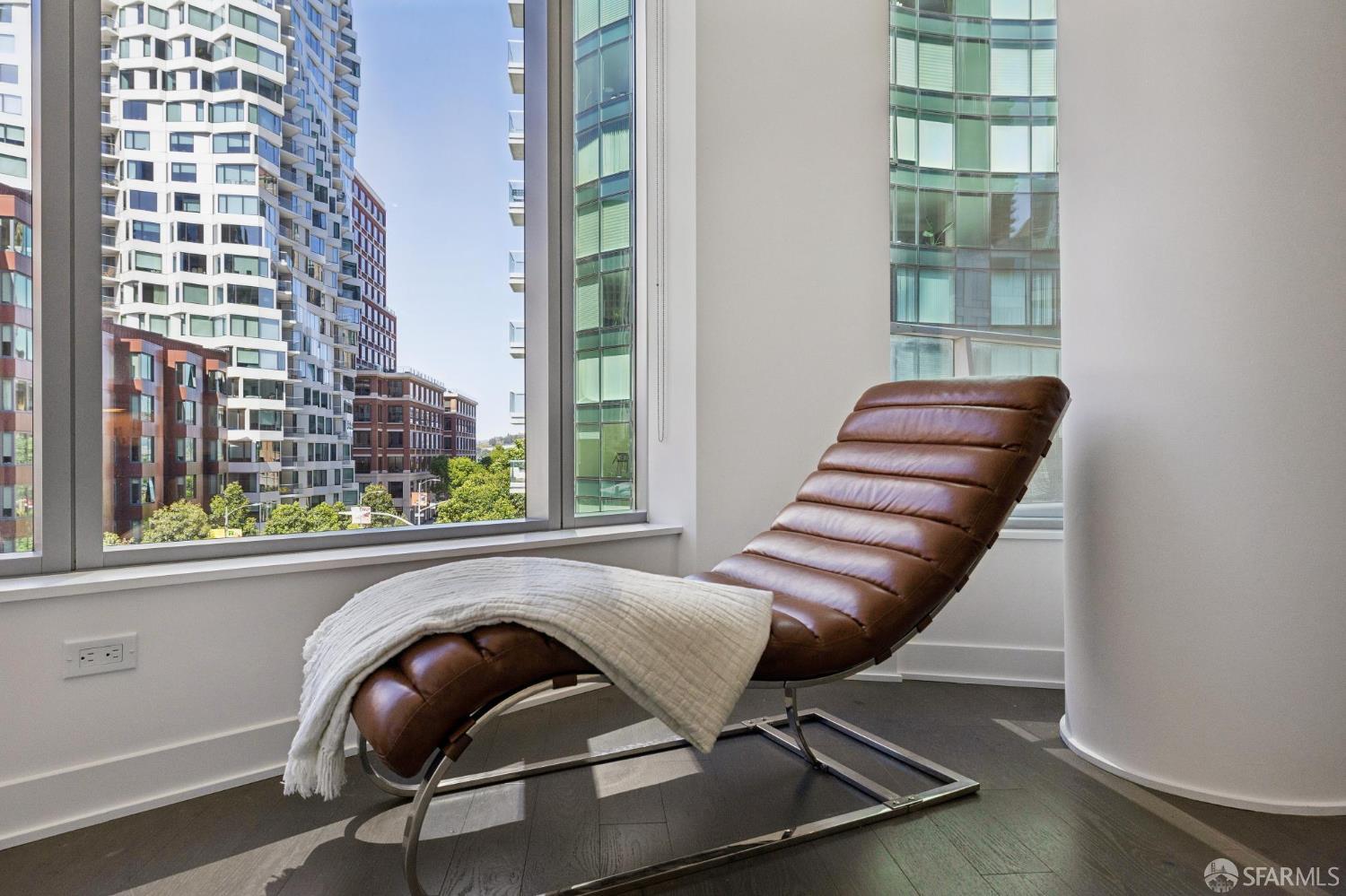 Photo #9: 426122687 Listing: Photo #9