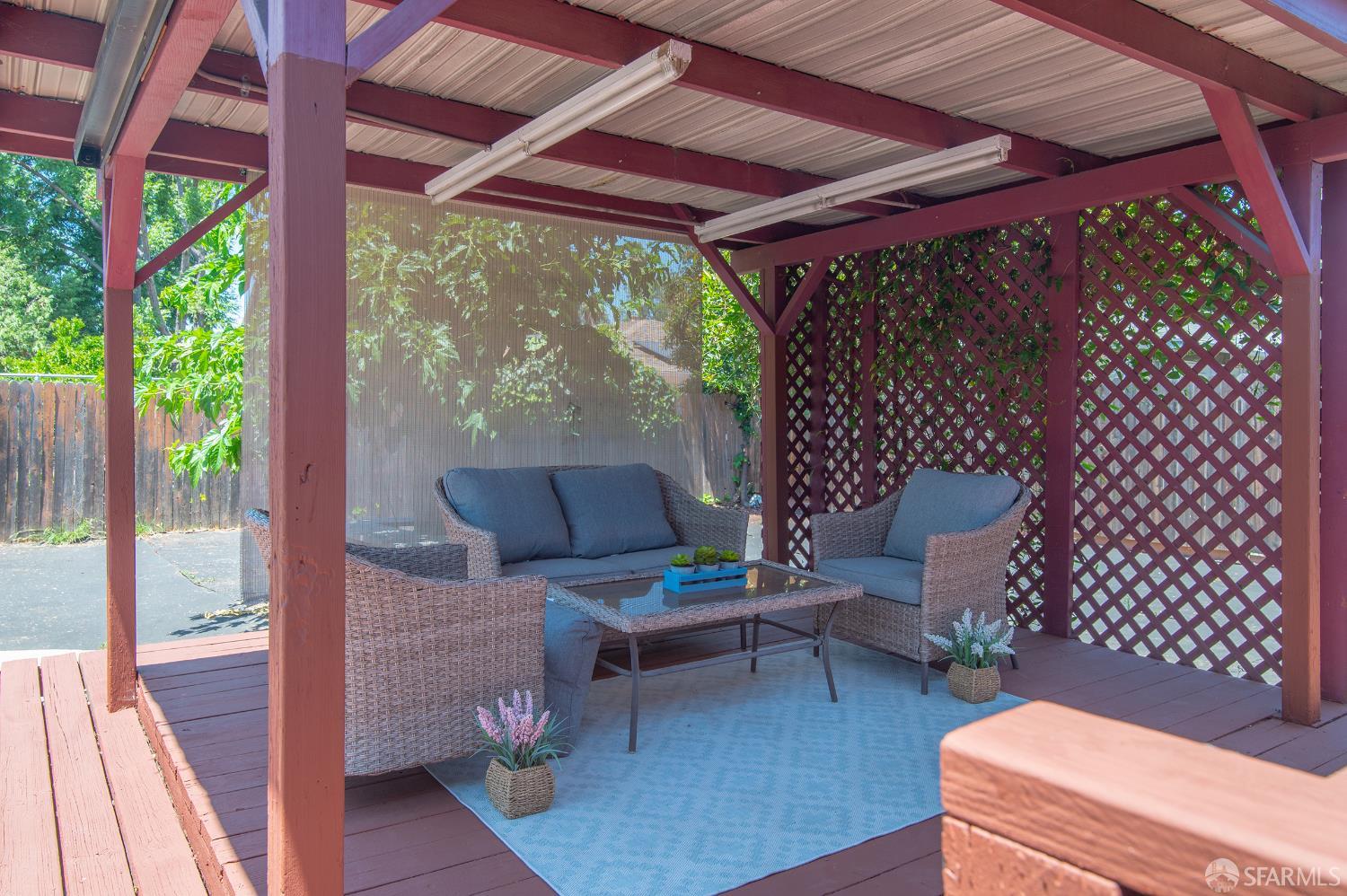 Detail Gallery Image 26 of 28 For 3453 Thunderbird Dr, Concord,  CA 94520 - 3 Beds | 2 Baths