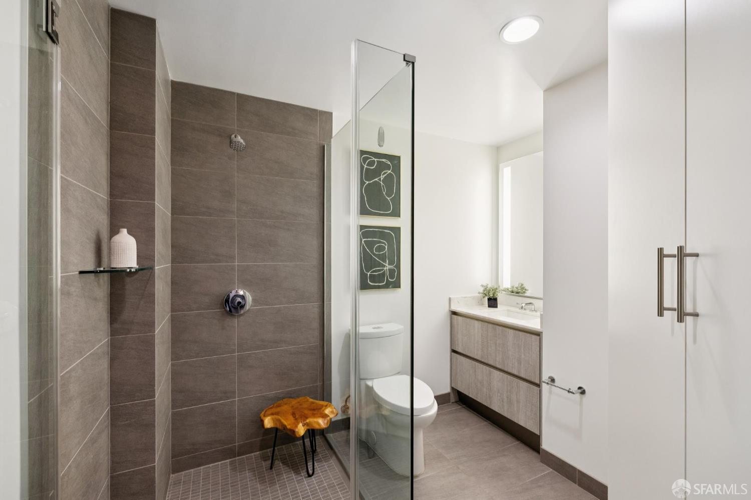 Photo #44: 426122687 Listing: Photo #44