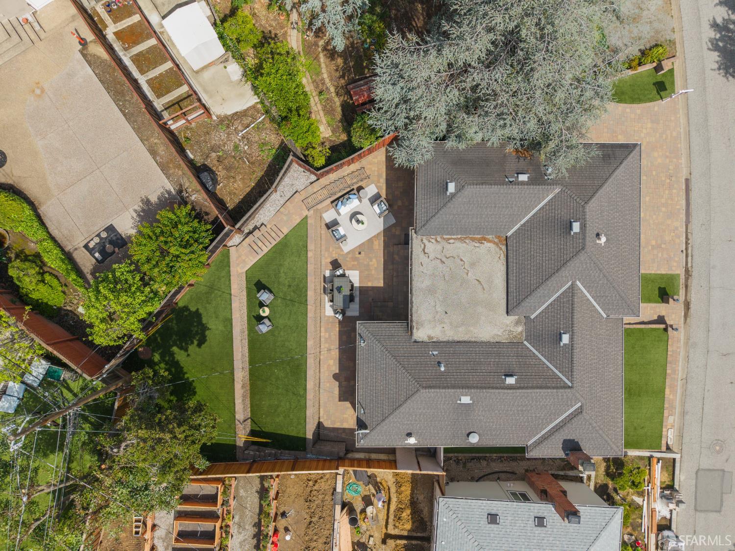 Detail Gallery Image 18 of 20 For 124 Vine St, San Carlos,  CA 94070 - 4 Beds | 2 Baths