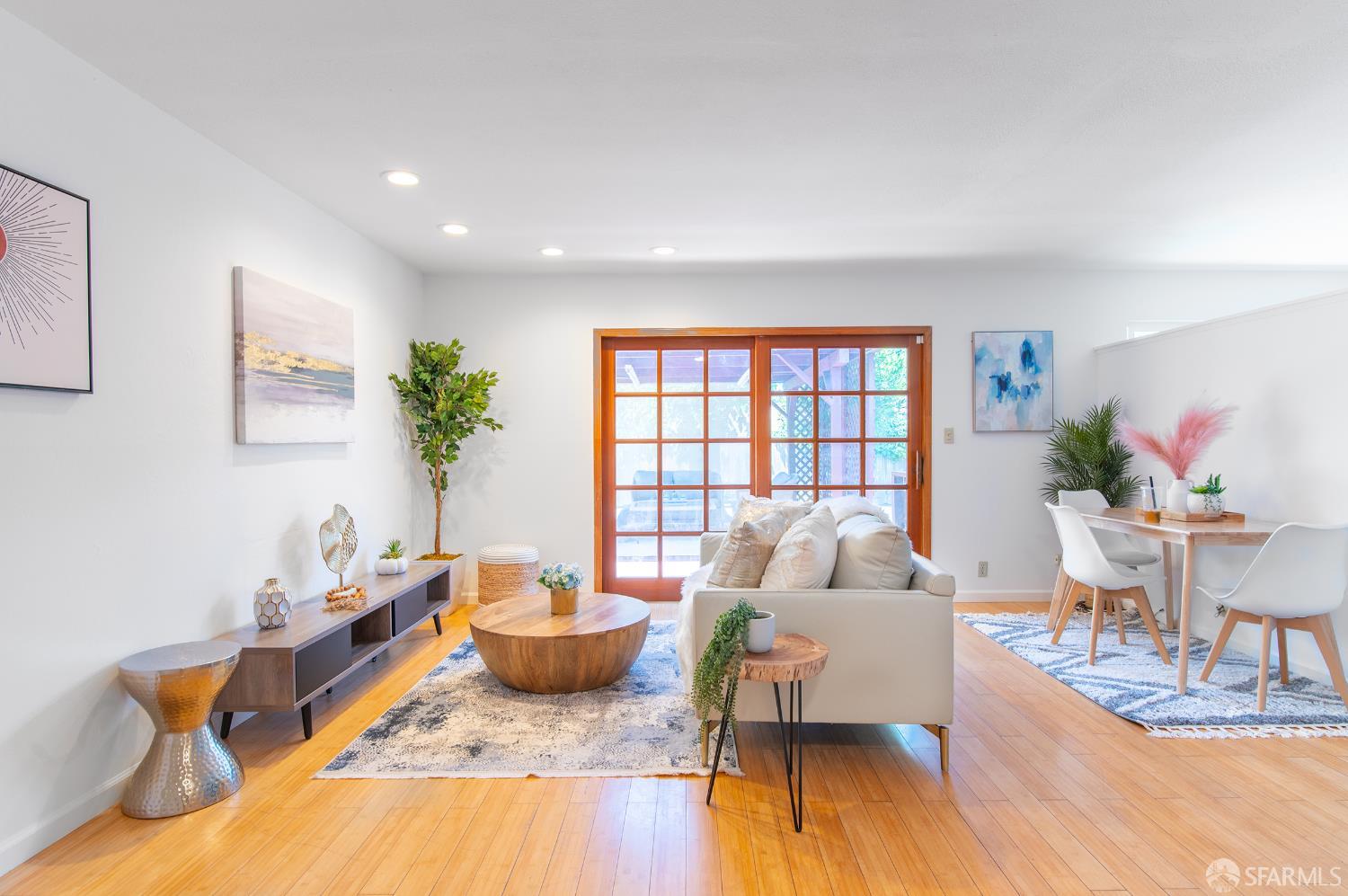 Detail Gallery Image 8 of 28 For 3453 Thunderbird Dr, Concord,  CA 94520 - 3 Beds | 2 Baths