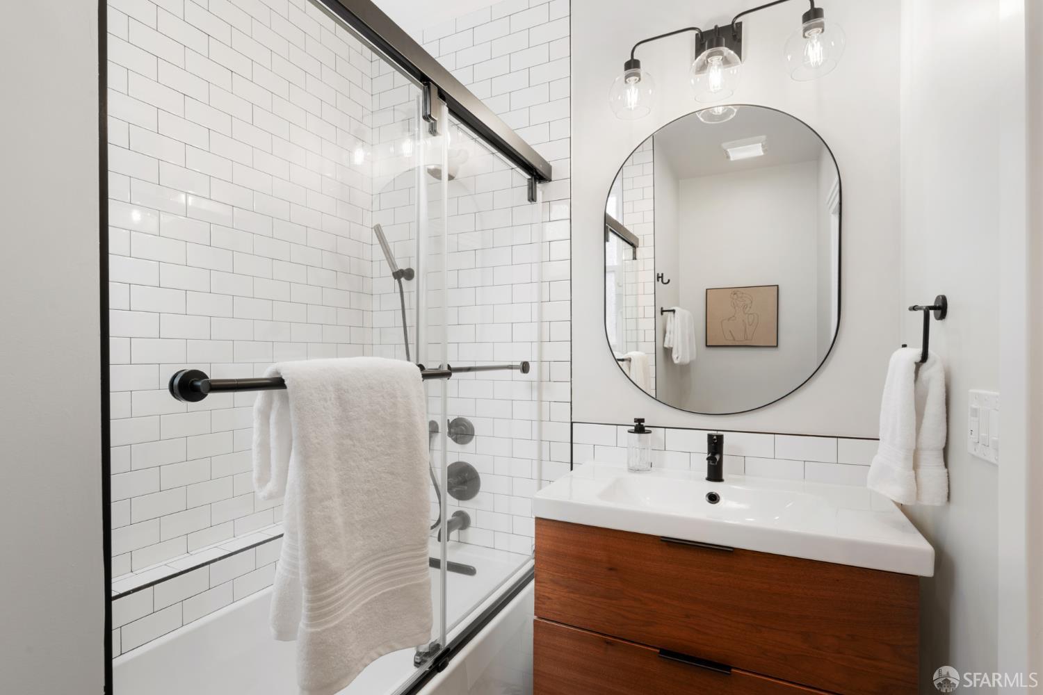 Photo #19: 426101590 Listing: Photo #19