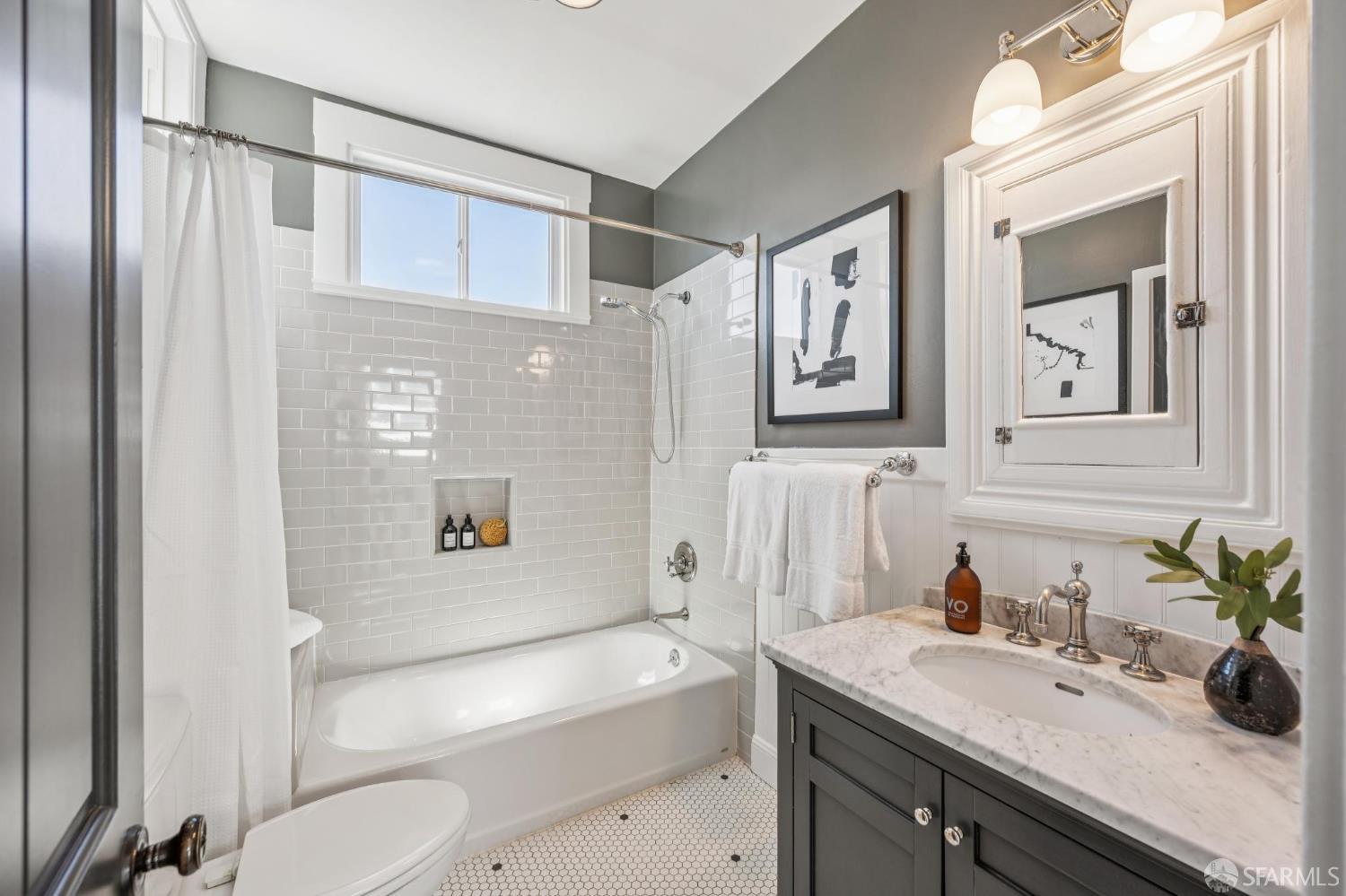 4118 20th, San Francisco, CA, 94114