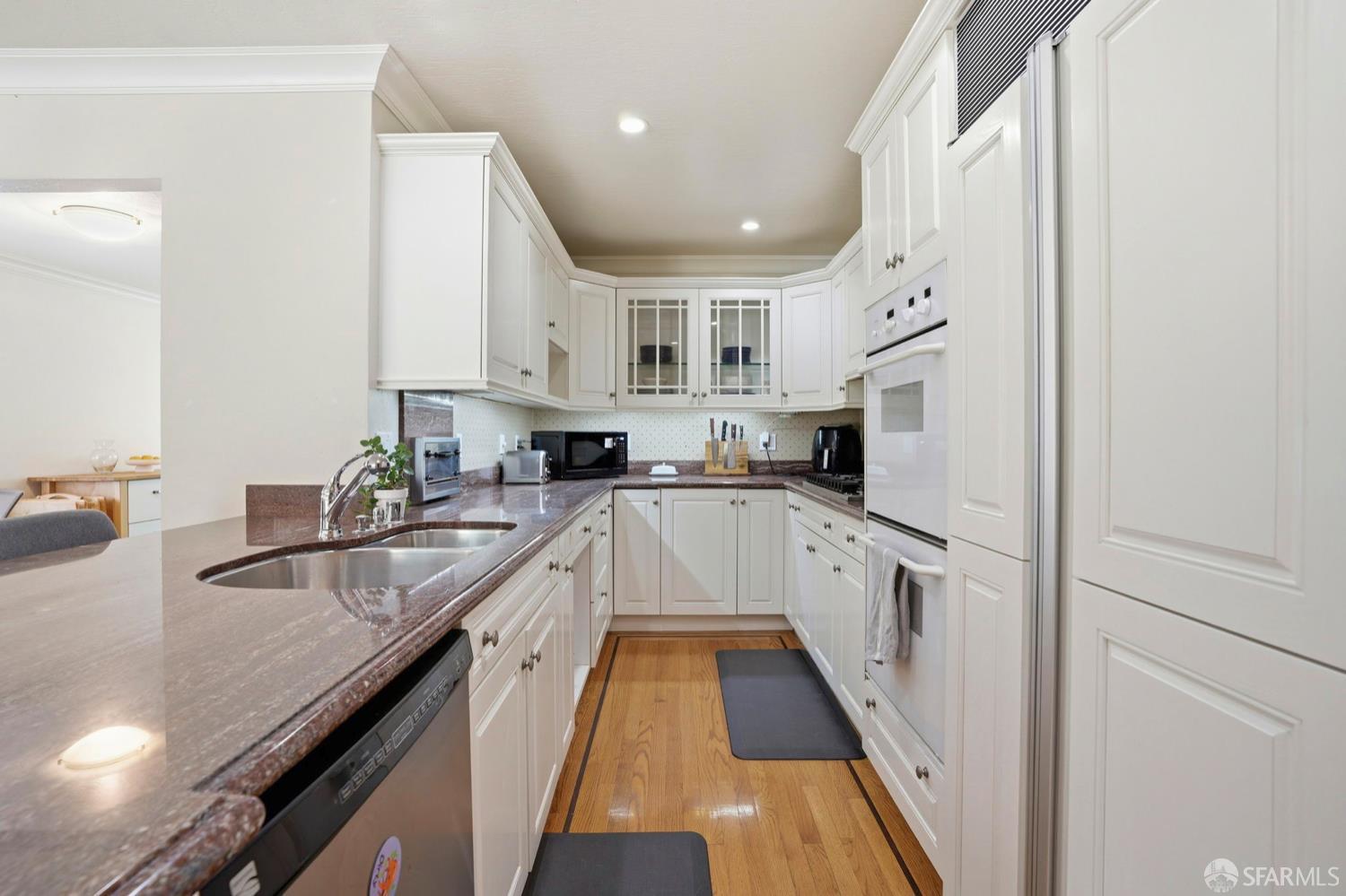 Detail Gallery Image 10 of 36 For 1112 Oddstad Blvd, Pacifica,  CA 94044 - 3 Beds | 3 Baths