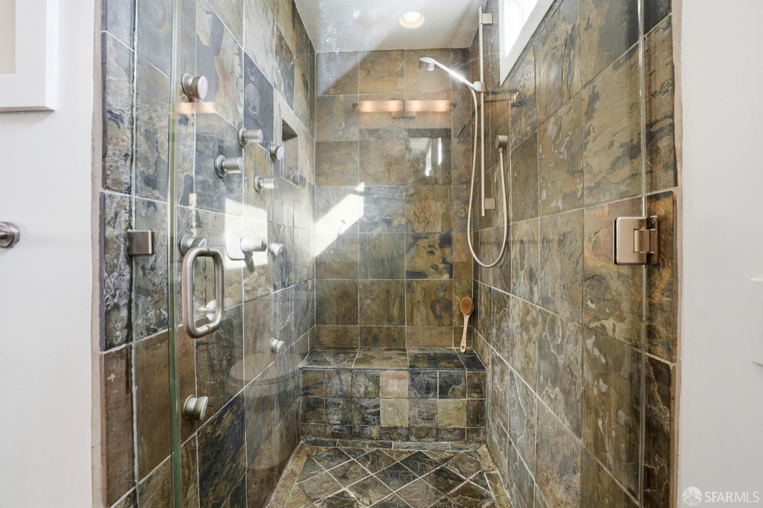 Detail Gallery Image 18 of 36 For 1112 Oddstad Blvd, Pacifica,  CA 94044 - 3 Beds | 3 Baths