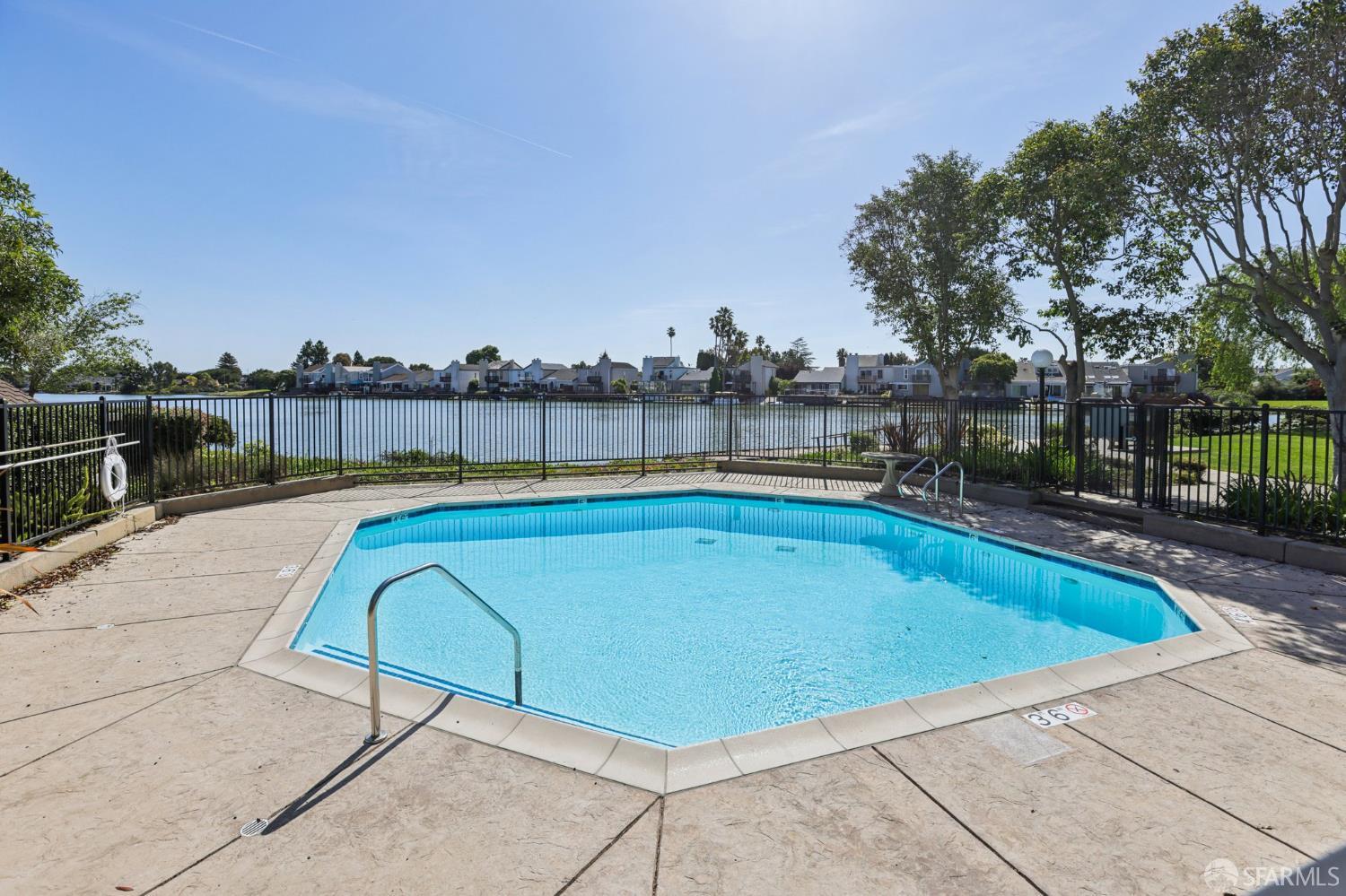 Detail Gallery Image 55 of 62 For 53 Cove Ln, Redwood City,  CA 94065 - 1 Beds | 1 Baths