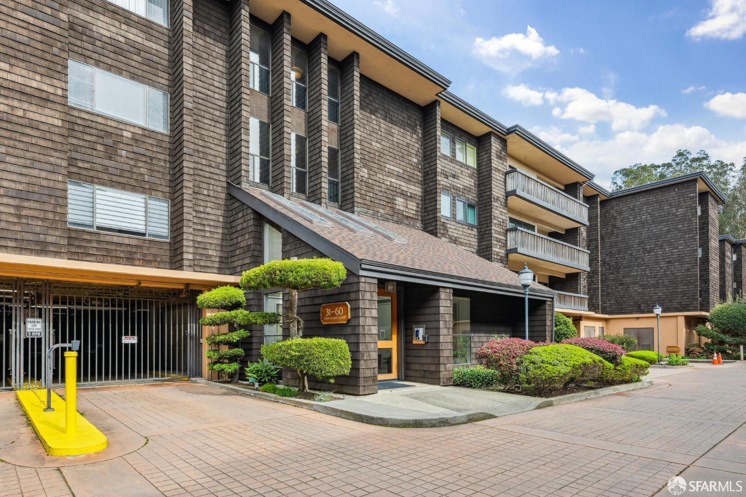 Photo #3: 426122356 Listing: Photo #3