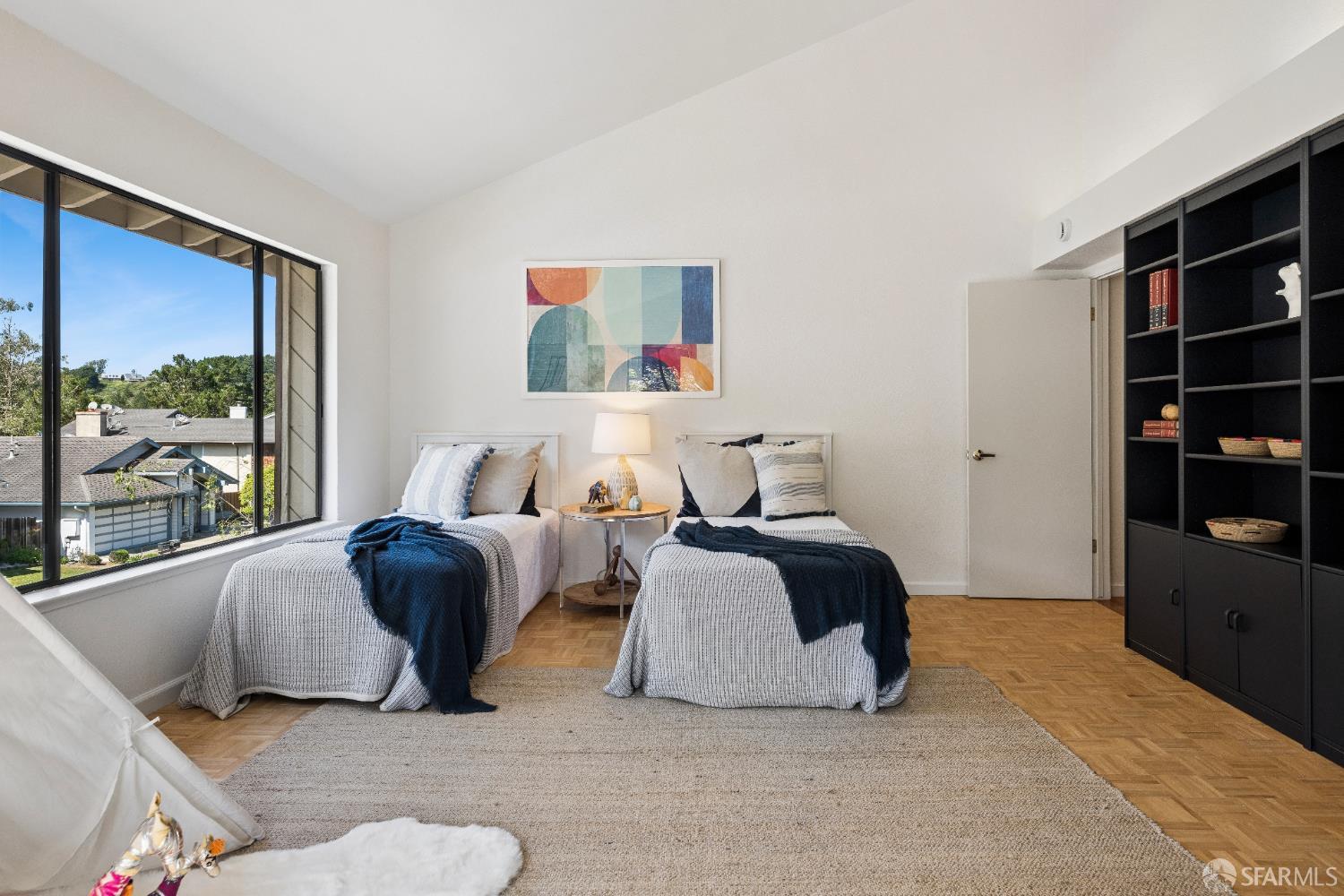 Detail Gallery Image 27 of 46 For 1940 Spyglass Dr, San Bruno,  CA 94066 - 4 Beds | 2/1 Baths