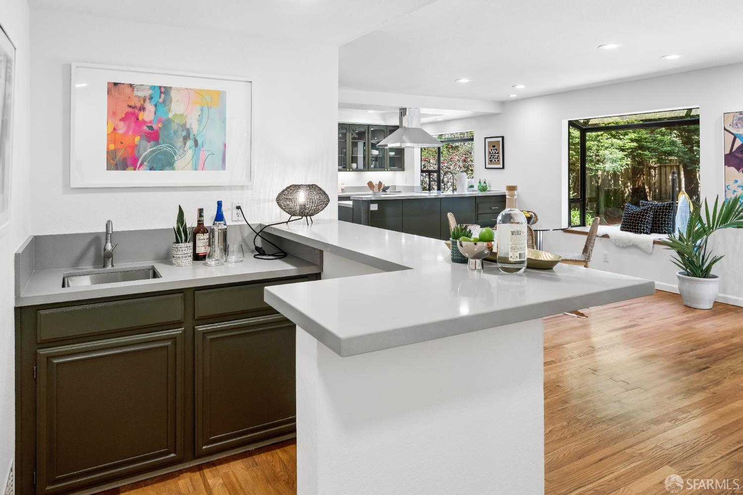 Detail Gallery Image 16 of 46 For 1940 Spyglass Dr, San Bruno,  CA 94066 - 4 Beds | 2/1 Baths