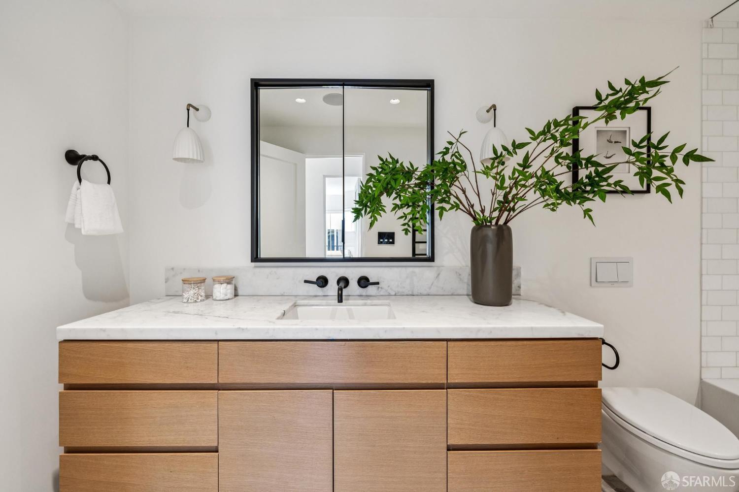 Detail Gallery Image 61 of 95 For 39 Dolores Ter, San Francisco,  CA 94110 - 4 Beds | 3/1 Baths