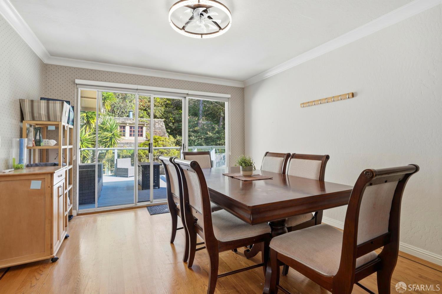 Detail Gallery Image 13 of 36 For 1112 Oddstad Blvd, Pacifica,  CA 94044 - 3 Beds | 3 Baths