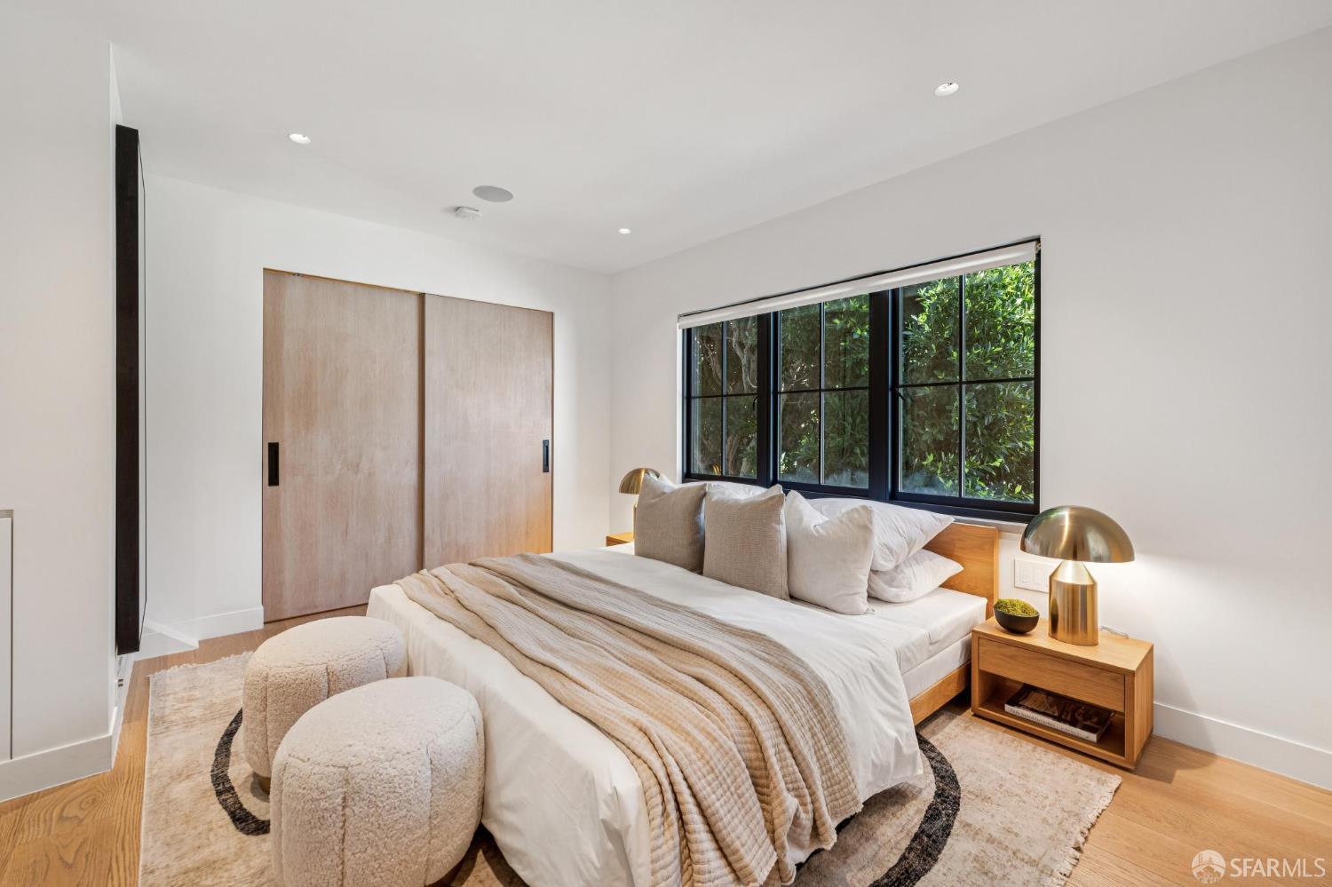 Detail Gallery Image 43 of 95 For 39 Dolores Ter, San Francisco,  CA 94110 - 4 Beds | 3/1 Baths