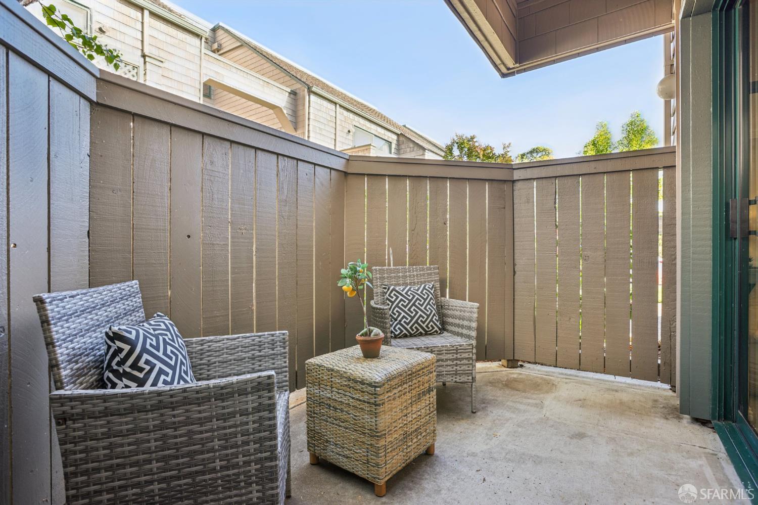 Detail Gallery Image 27 of 62 For 53 Cove Ln, Redwood City,  CA 94065 - 1 Beds | 1 Baths