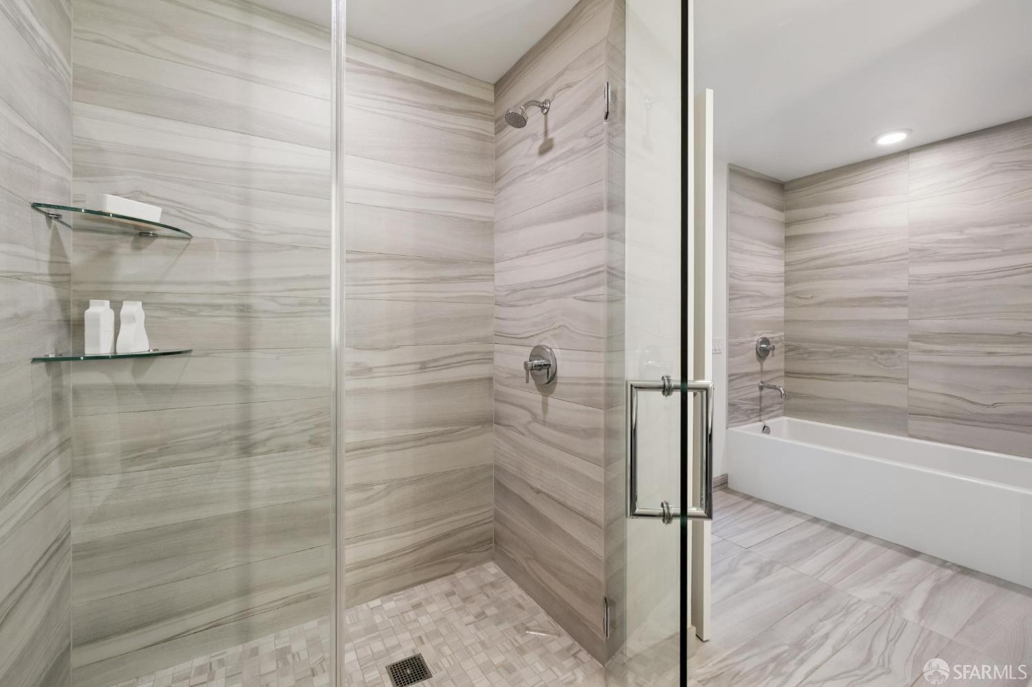 Photo #37: 426122687 Listing: Photo #37