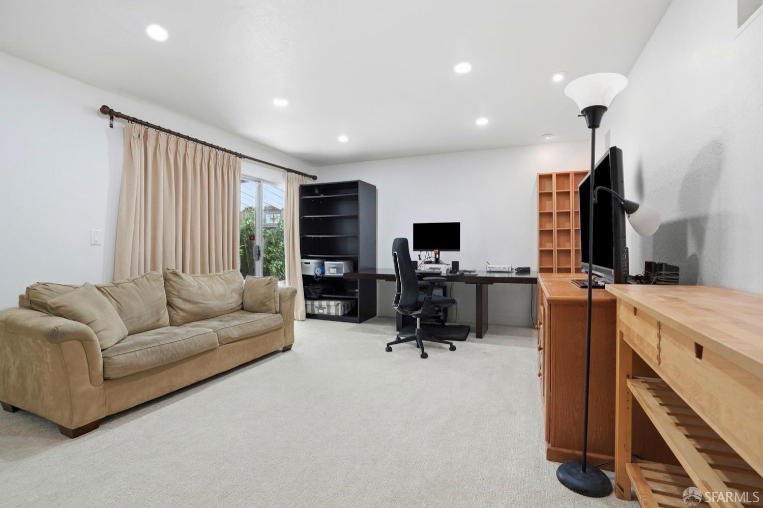 Detail Gallery Image 23 of 36 For 1112 Oddstad Blvd, Pacifica,  CA 94044 - 3 Beds | 3 Baths