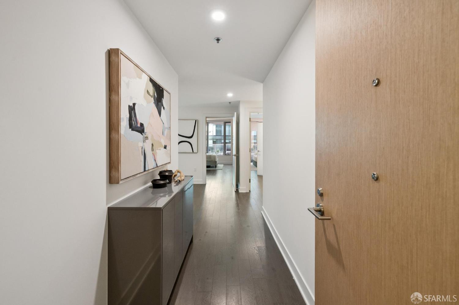 Photo #3: 426122687 Listing: Photo #3