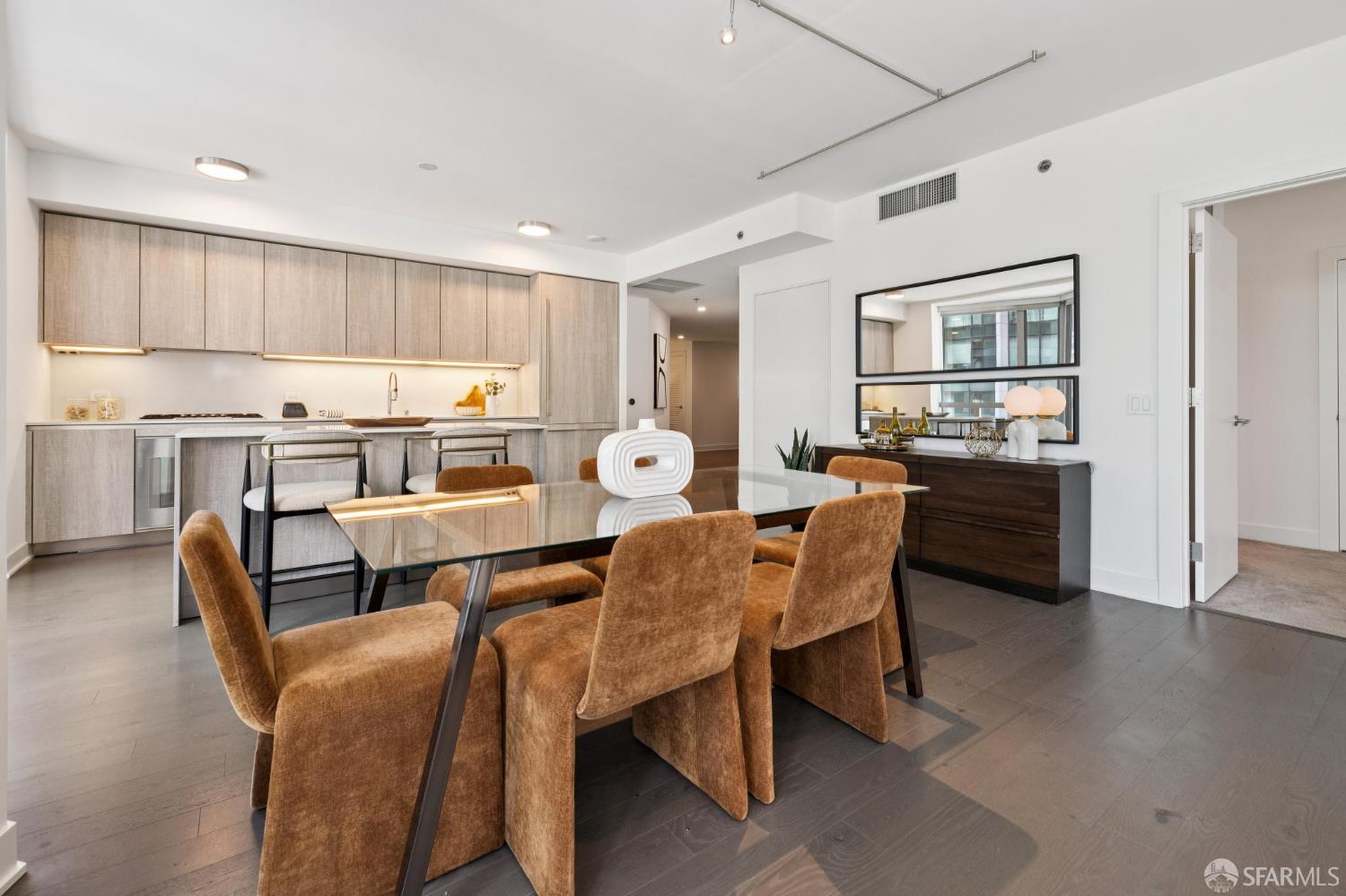 Photo #14: 426122687 Listing: Photo #14