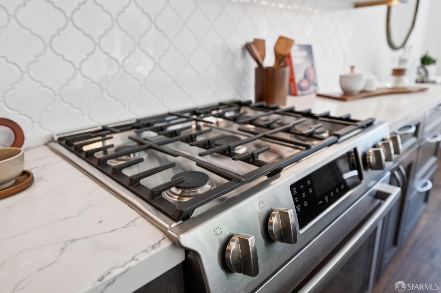 482-484 Belvedere, San Francisco, CA, 94117