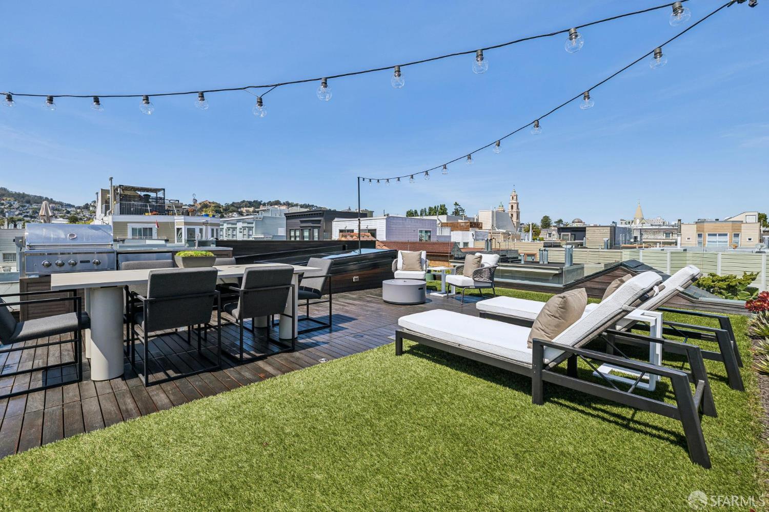 Detail Gallery Image 37 of 95 For 39 Dolores Ter, San Francisco,  CA 94110 - 4 Beds | 3/1 Baths