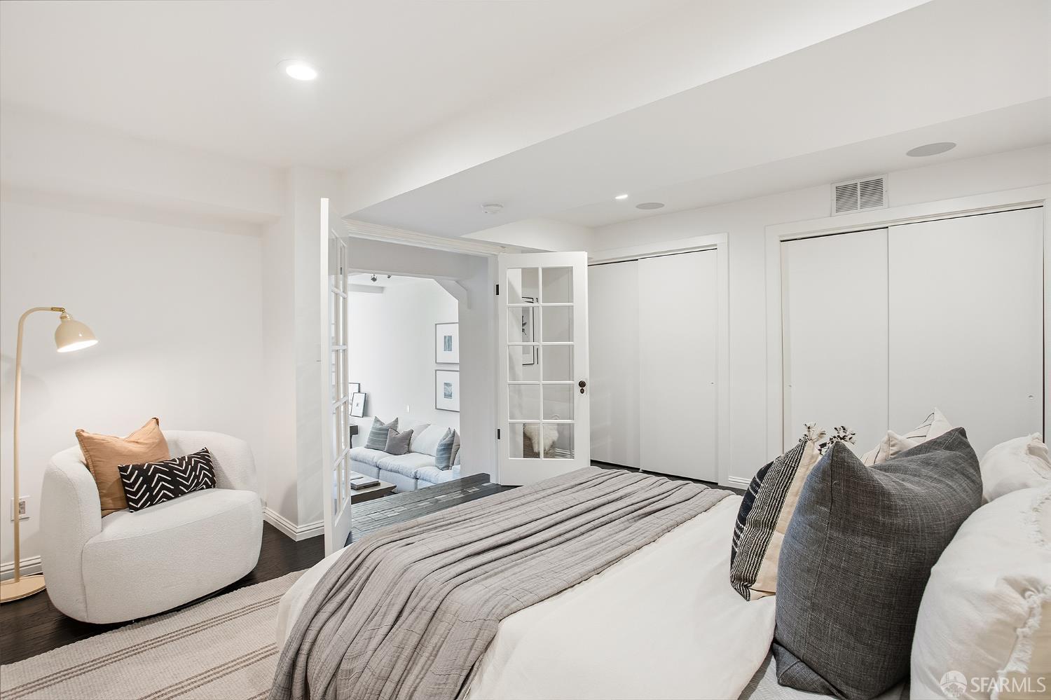 Photo #23: 426110965 Listing: Photo #23